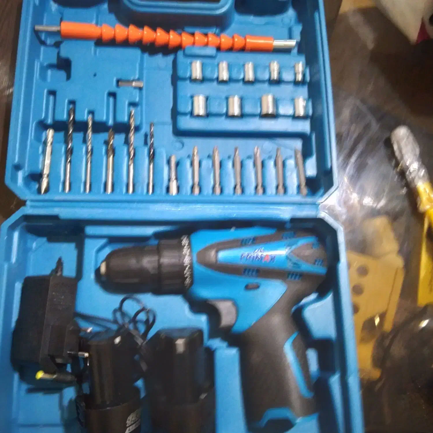 دریل پیچ گوشتی آکبند باتمام متعلقات وبرگ ضمانت|ابزارآلات|نهاوند, |دیوار