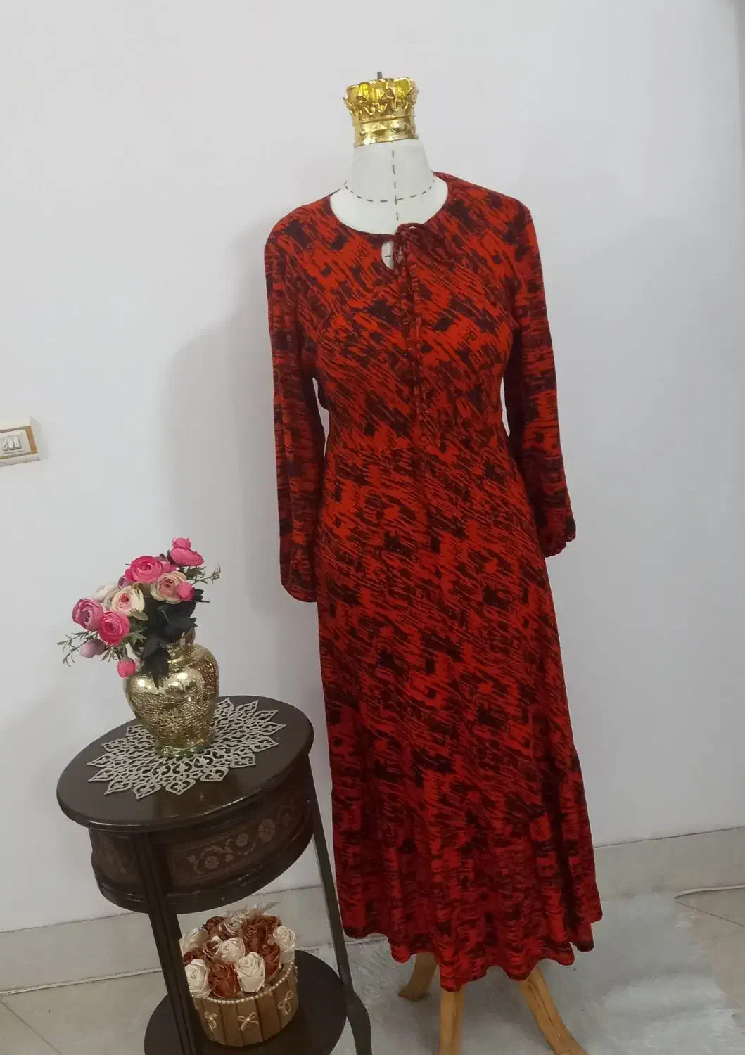 لباس پالتو مانتو|لباس|نیشابور, هفده شهریور|دیوار