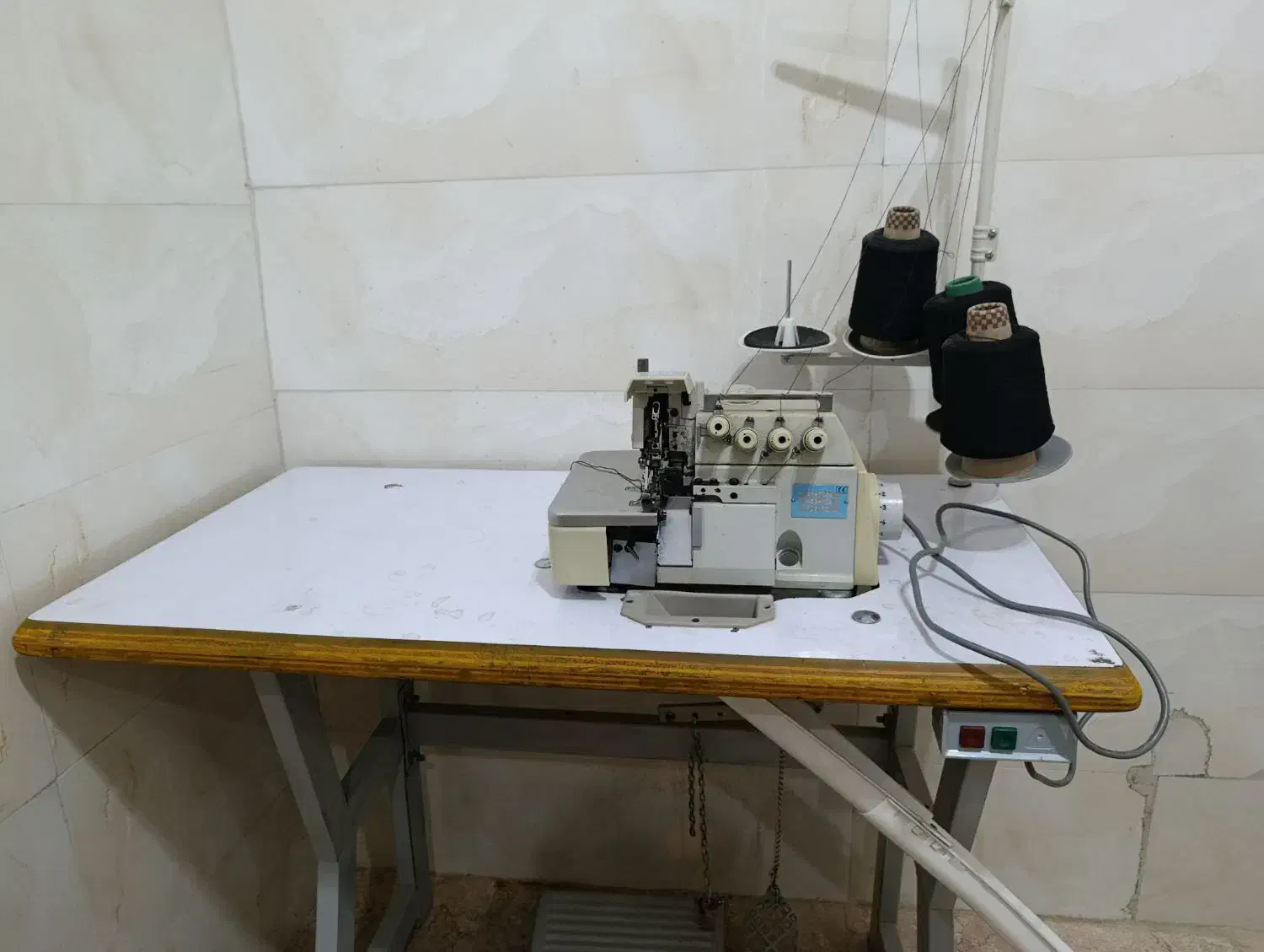 چرخ سردوز چهارنخ|چرخ خیاطی و ریسندگی|لردگان, |دیوار