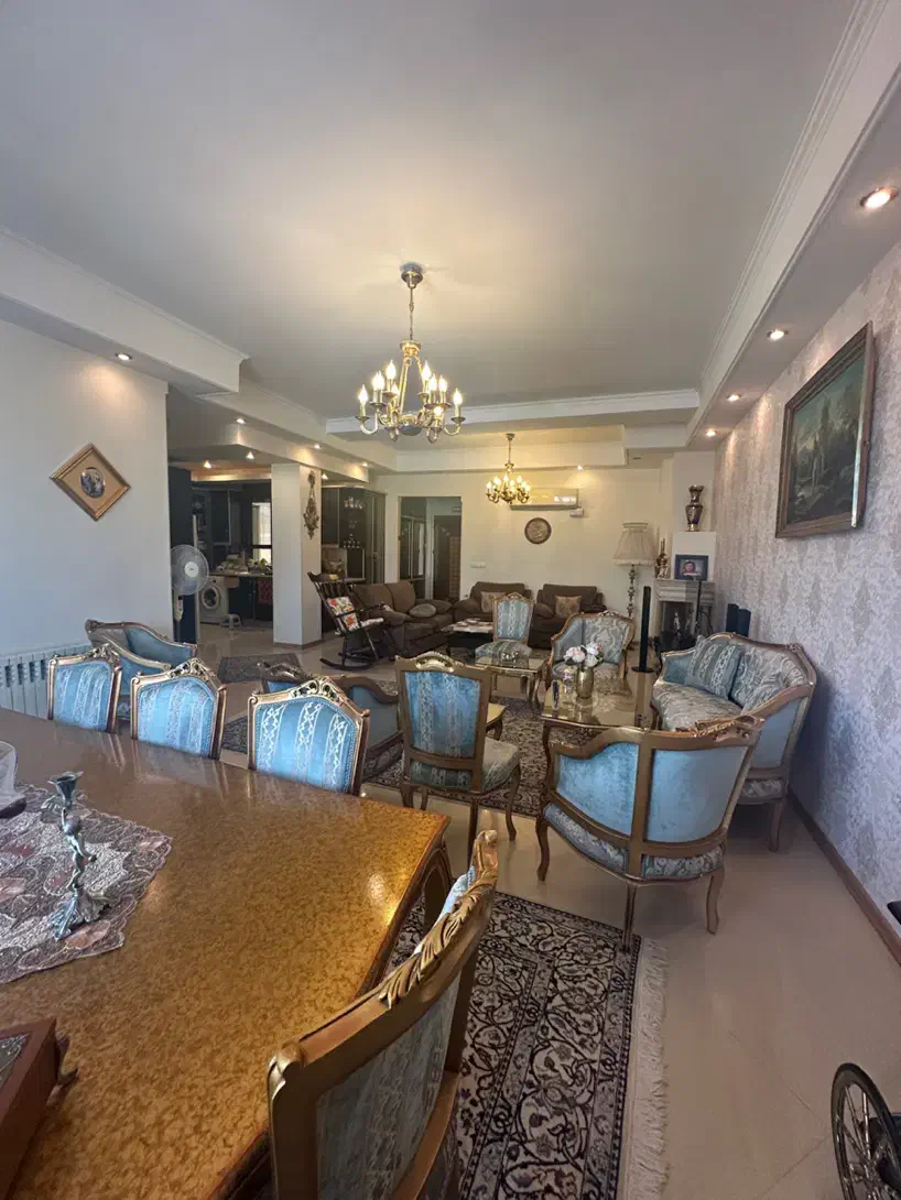 ۱۰۰متر ۲خواب با امکانات، قلهک (یخچال)