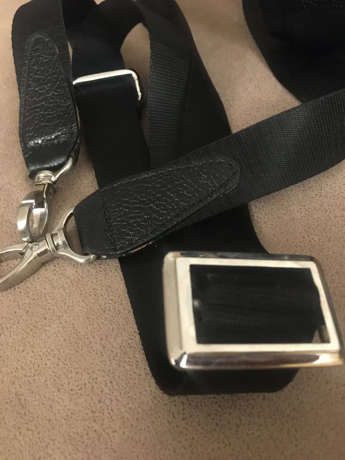 کیف چرم رودوشی|کیف، کفش، کمربند|اصفهان, کوی ولی عصر|دیوار