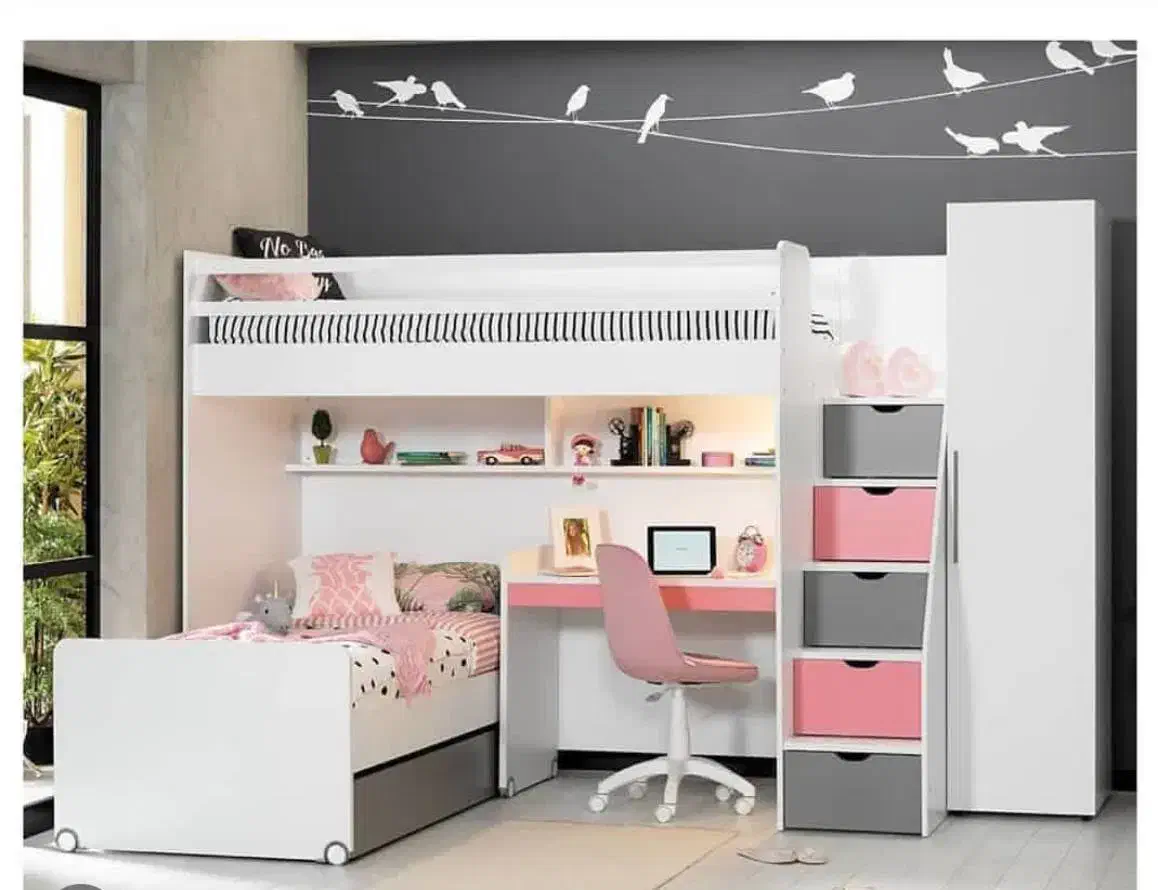 تخت خواب دو طبقه کشودار بزرگ به همراه میز تحریر|تخت و سرویس خواب|رشت, کوی مهر|دیوار