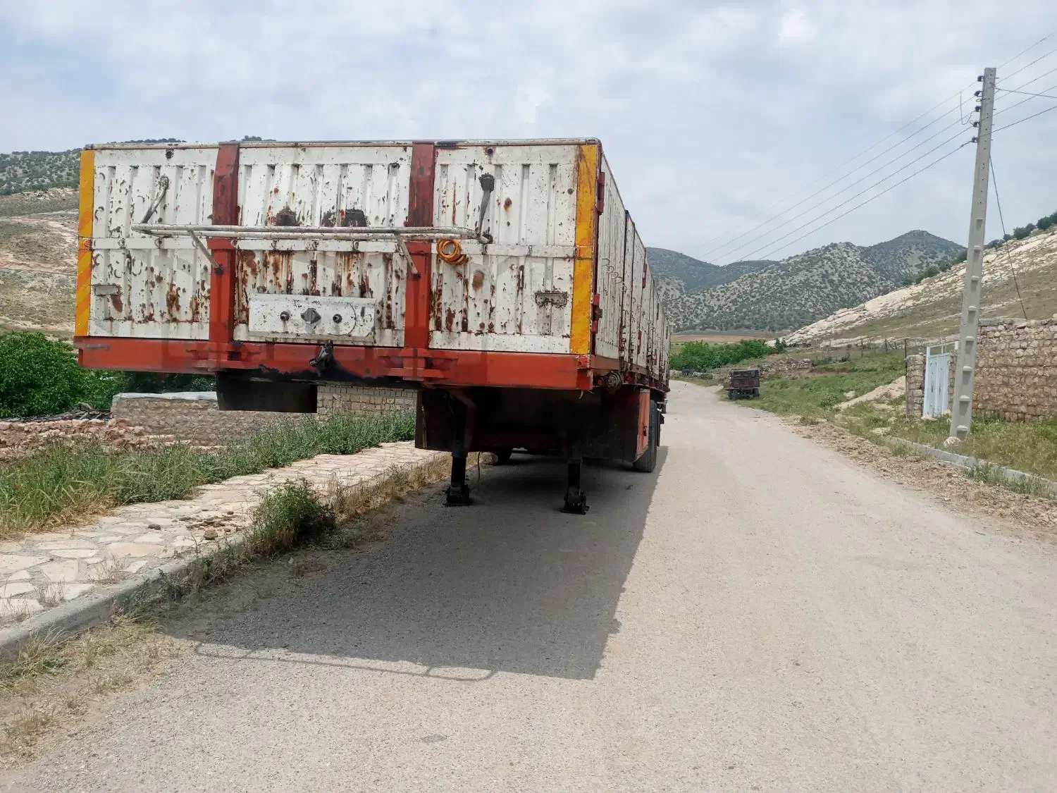 لبه دومحور بالنی(کیسه باد)|خودرو سنگین|اسلامآباد غرب, |دیوار