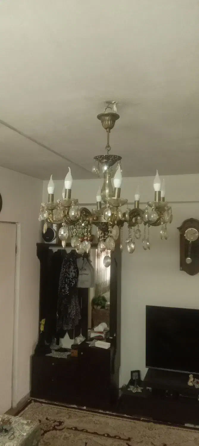 فروشی... قیمت 3000000 تومان|لوستر و چراغ آویز|اسلام‌شهر, شهرک قائمیه|دیوار