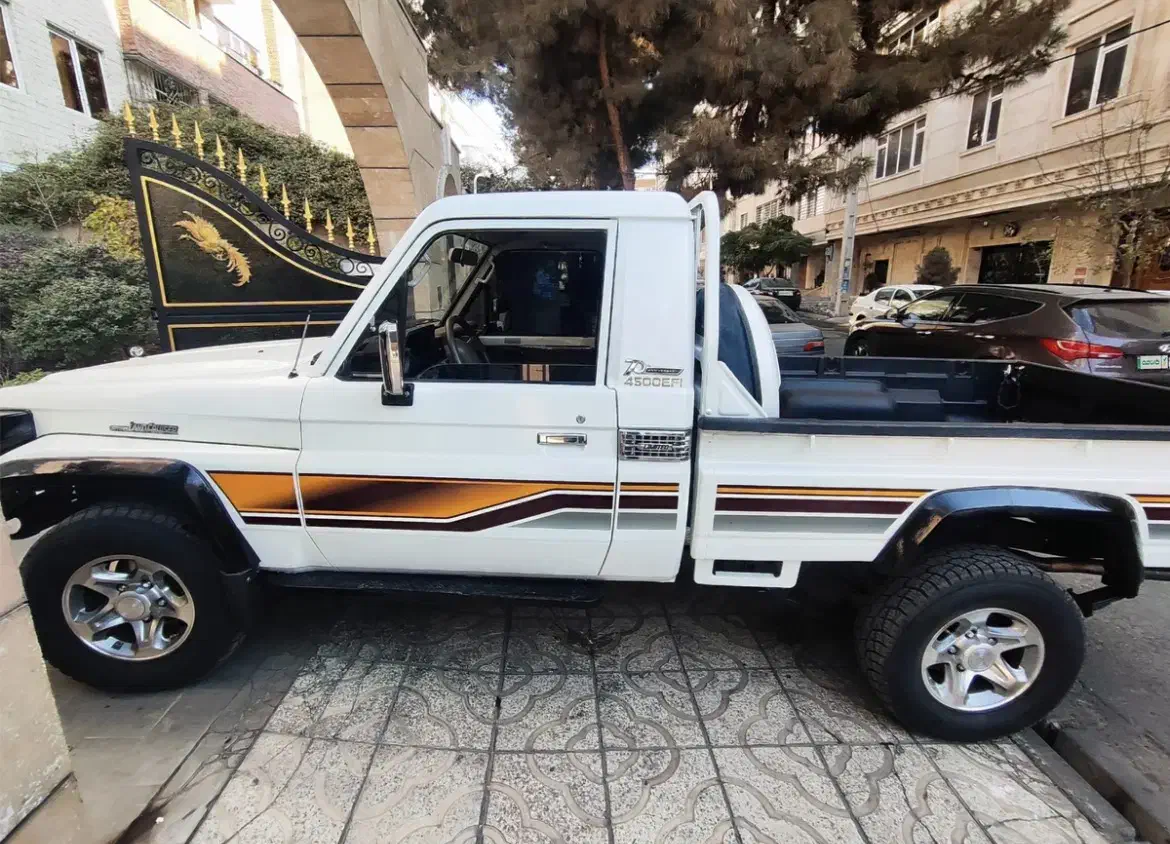 تویوتا وانت لندکروز تک کابین مدل ۲۰۰۲کارنامه|خودرو سواری و وانت|تهران, دهکده المپیک|دیوار