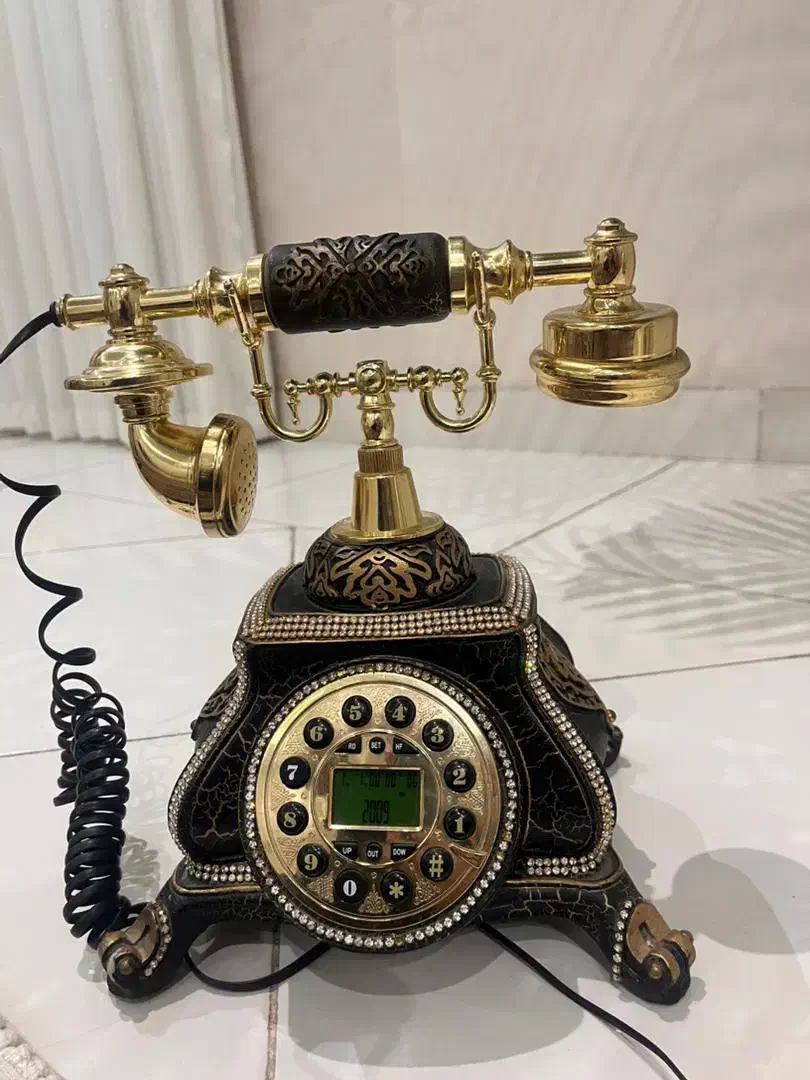 تلفن رومیزی کلاسیک طرح آنتوان|تلفن رومیزی|تهران, بروجردی|دیوار
