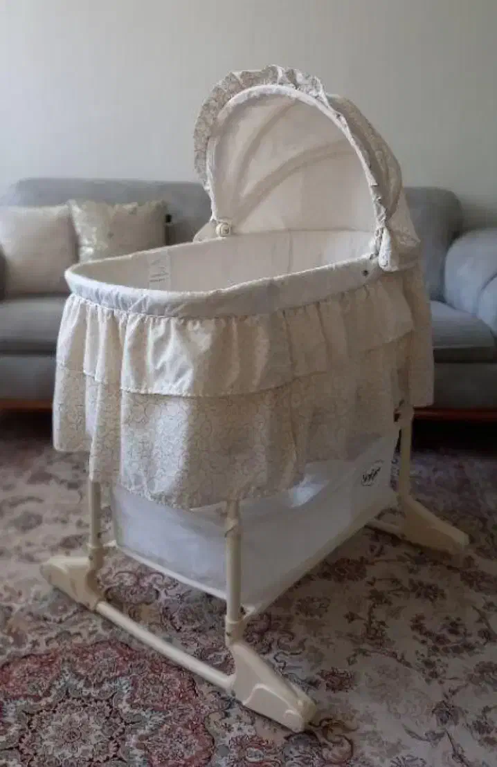 گهواره و کریر|تخت و صندلی بچه|کرج, شهرک فهمیده|دیوار