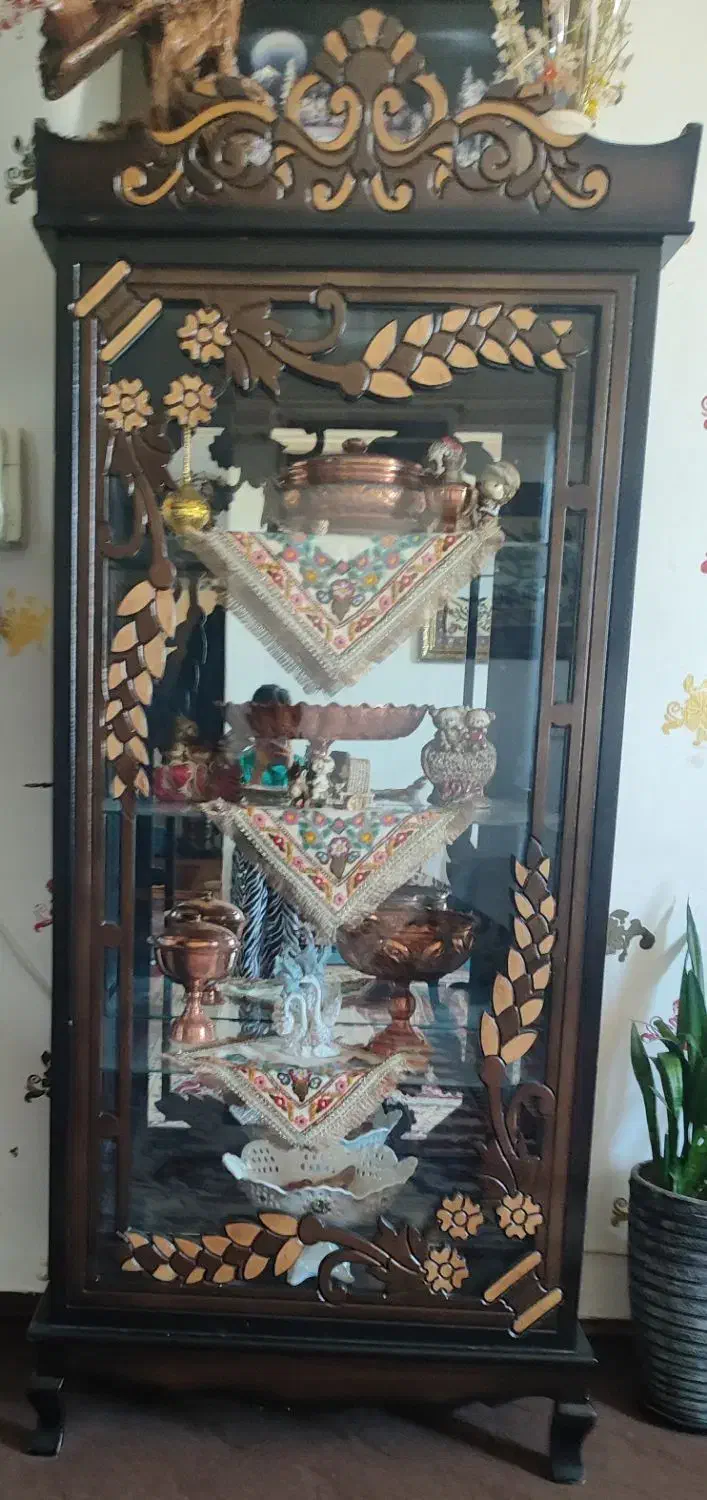 بوفه چوبی نو بدون خط و خش|بوفه، ویترین، کنسول|سیرجان, |دیوار