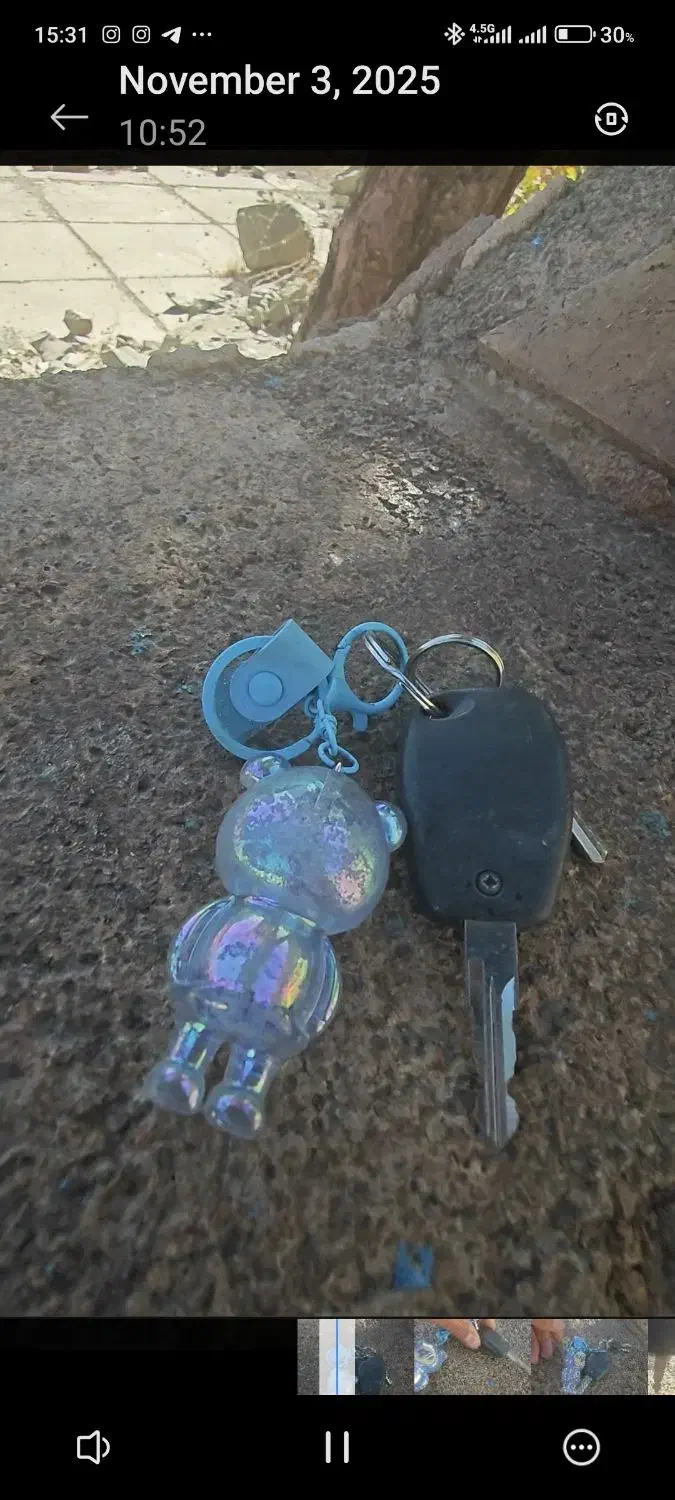 کلید یا سوئیچ گمشده  پیدا شده جاده چالوس  تونل ۳|اشیا|آسارا, |دیوار