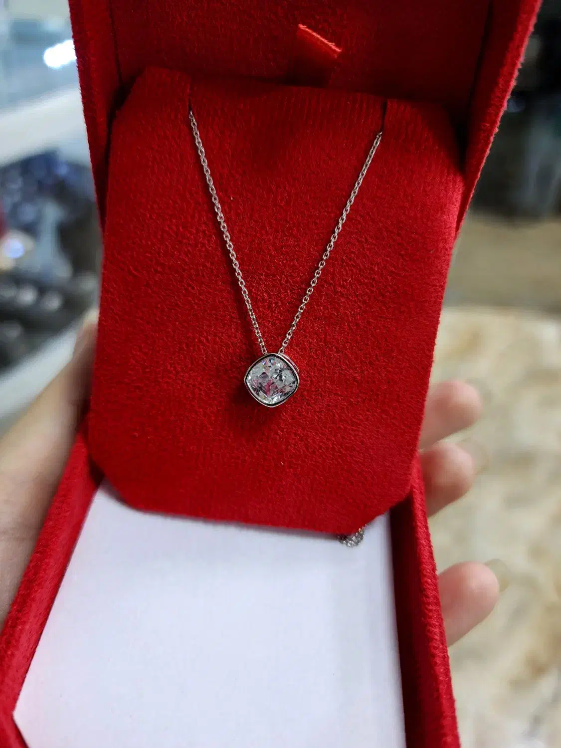 پلاک زنجیر تک نگین مکعبی نقره اصلی|بدلیجات|کرمانشاه, |دیوار