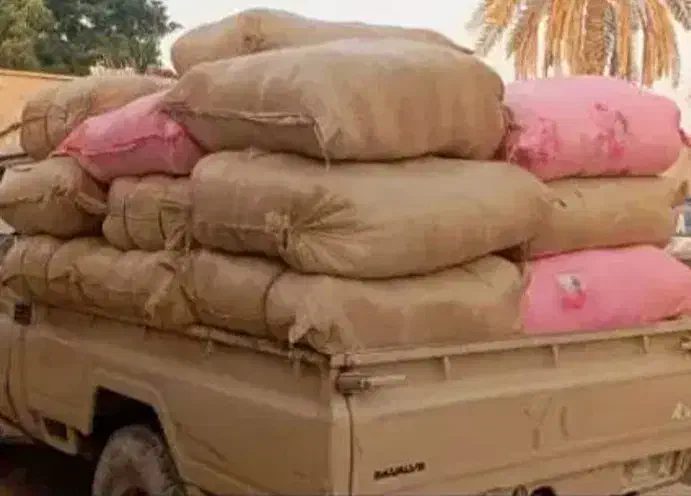 خریدار  لباس کار|لباس|سیاهکل, |دیوار