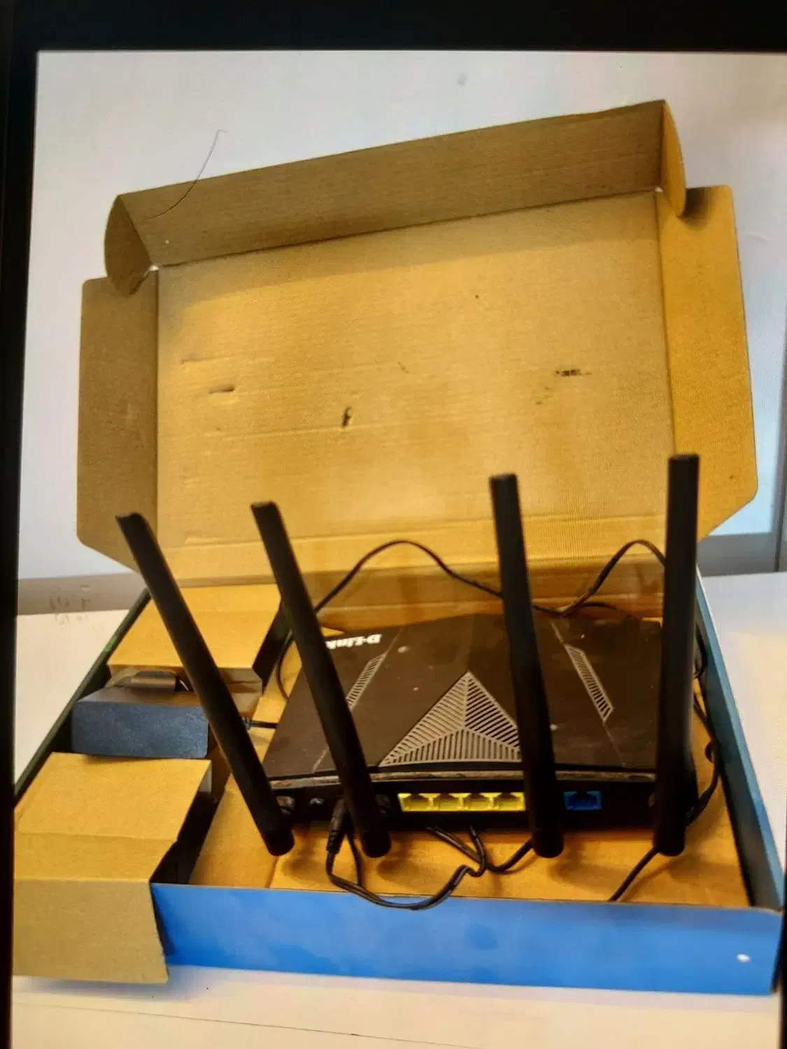 مودم بیسیم D-link مدل DWR M960|مودم و تجهیزات شبکه|مشهد, هفت تیر (حافظ)|دیوار