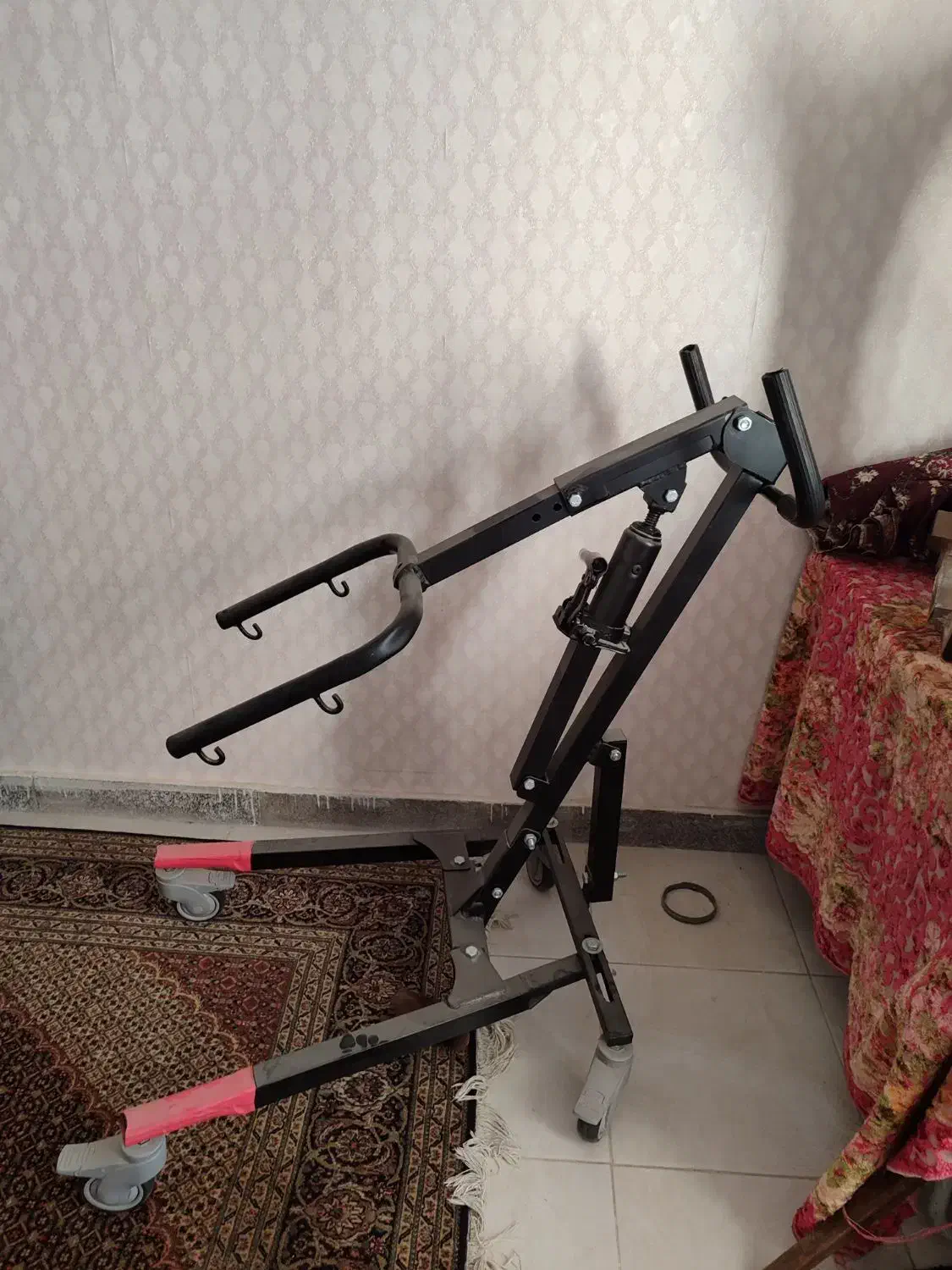 بالابر بیمار|آرایشی، بهداشتی، درمانی|اندیشه, اندیشه فاز ۵|دیوار