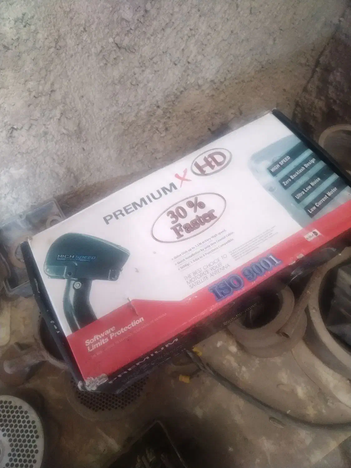 نصاب نصب آنتن گیرنده دیجیتال تلویزیون سراسر شیراز|خدمات پیشه و مهارت|شیراز, پانصد دستگاه ارتش|دیوار