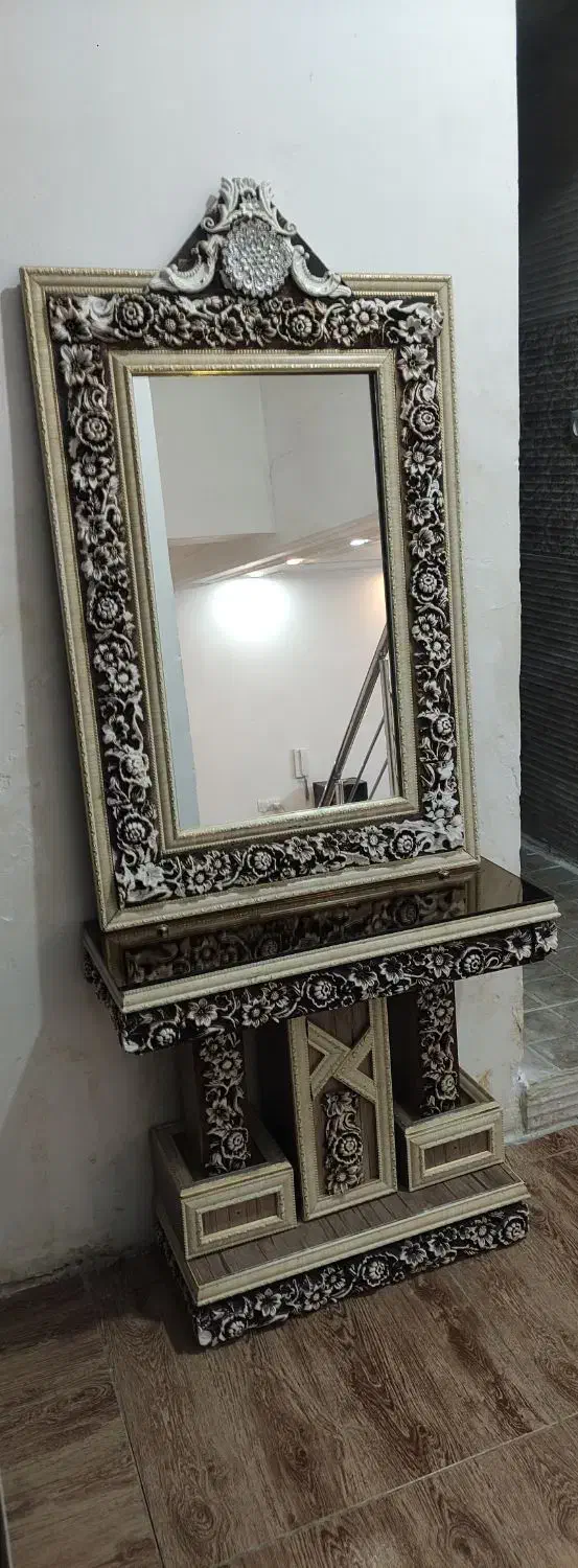 آینه کنسول|بوفه، ویترین، کنسول|شیراز, کوشک میدان|دیوار