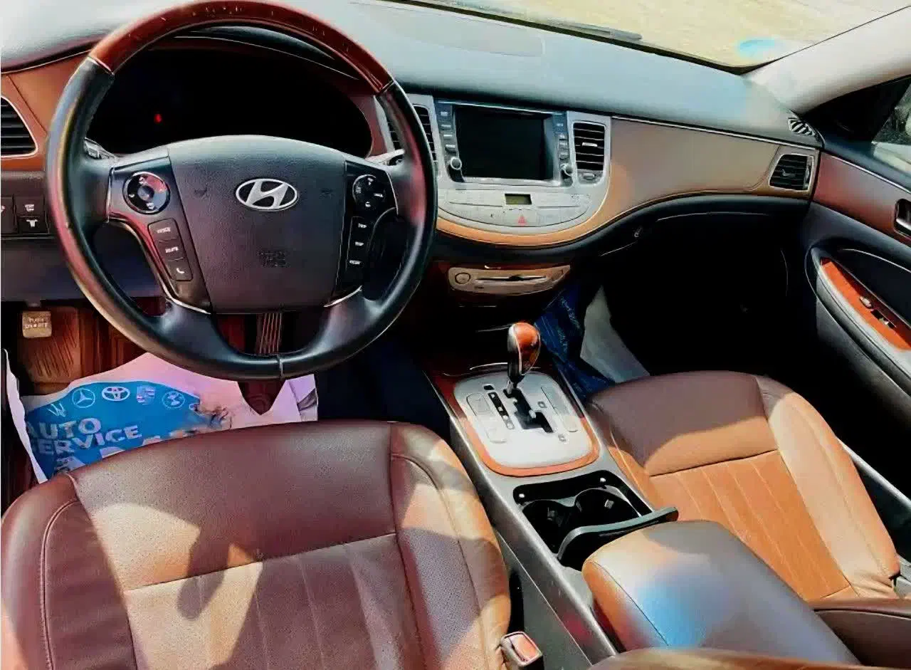 جنسیس سدان ۲۰۱۱|خودرو سواری و وانت|اصفهان, چرخاب|دیوار