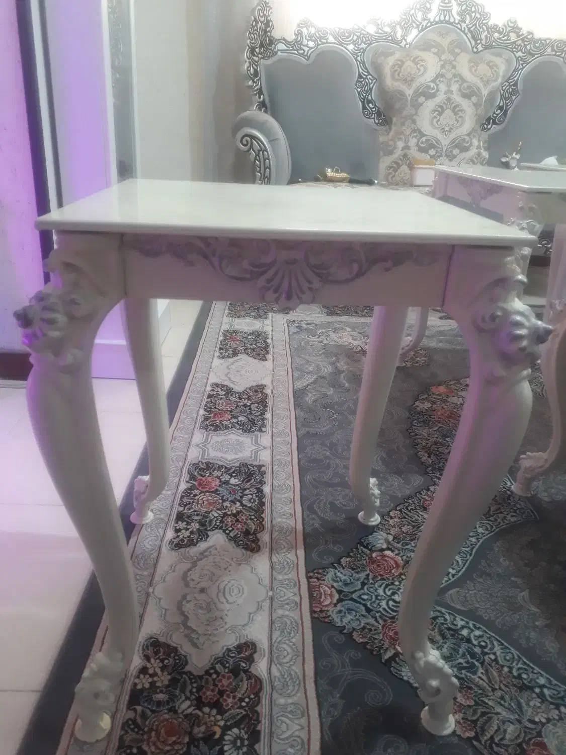 ۵ عدد عسلی وجلو مبلی|مبلمان خانگی و میز عسلی|شاهینشهر, برخوار غرب|دیوار