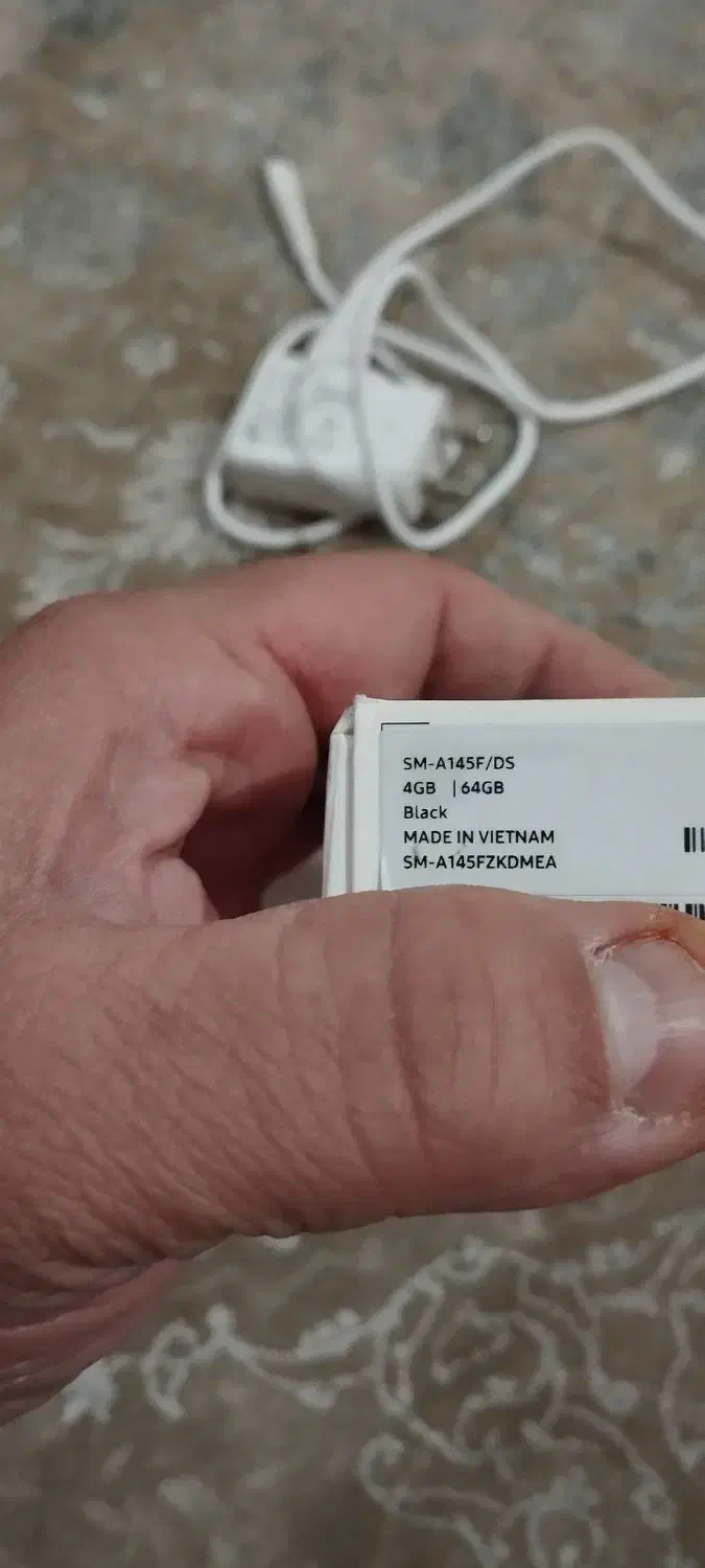 گوشی a14 بسیار تمیز و کم کارکرد بهمراه گلس وکاور|موبایل|آبادان, |دیوار