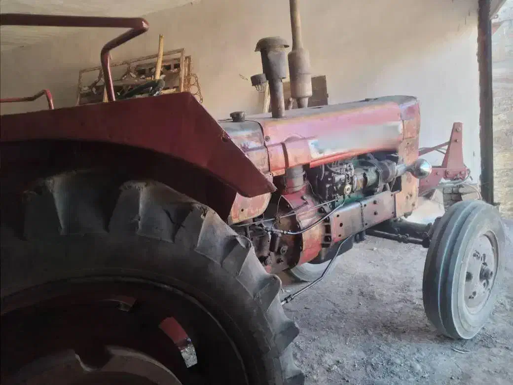 تراکتور بی ام ولوو ۳ سیلندر|خودرو سنگین|درب گنبد, |دیوار