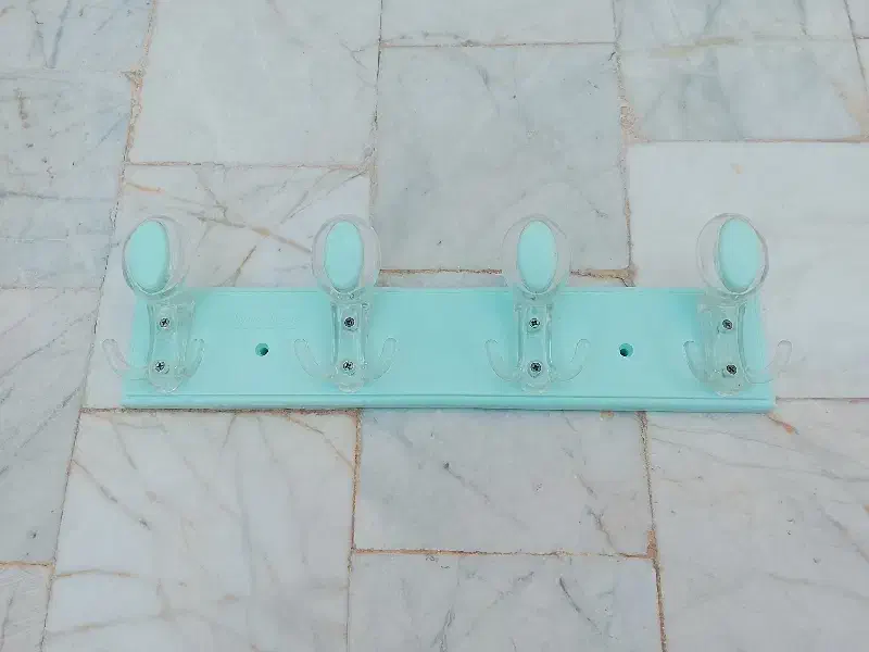 آویز لباس پلاستیکی جنس محکم|بندرخت و رخت‌آویز|زابل, |دیوار