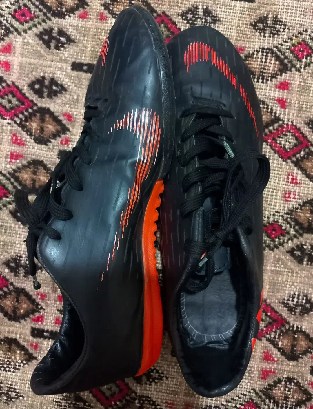 کفش فوتبال نایک|کیف، کفش، کمربند|کلاله, |دیوار