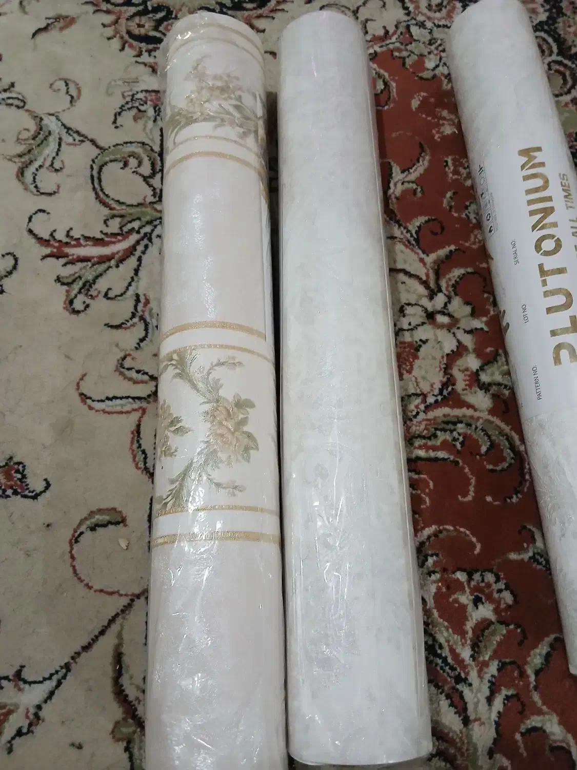 فروش سه رول کاغذ دیواری|مصالح و تجهیزات ساختمان|کرمان, |دیوار