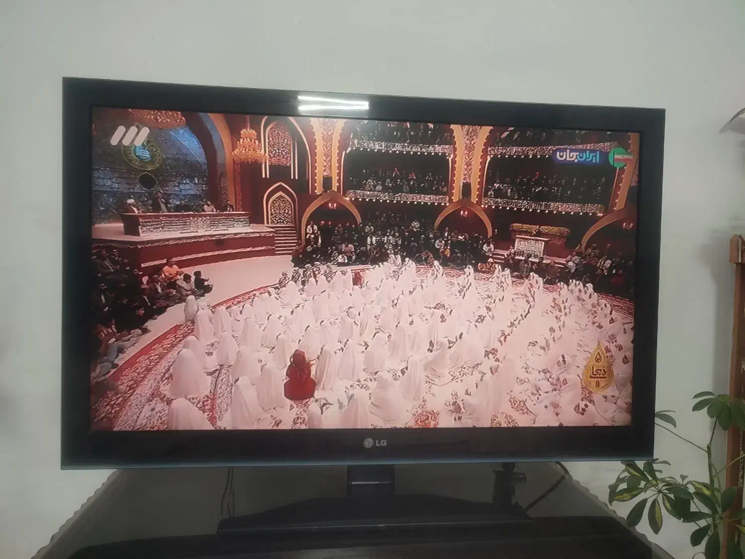 تلویزیون42 اینچ ال جی|تلویزیون و پروژکتور|مشهد, امیر|دیوار