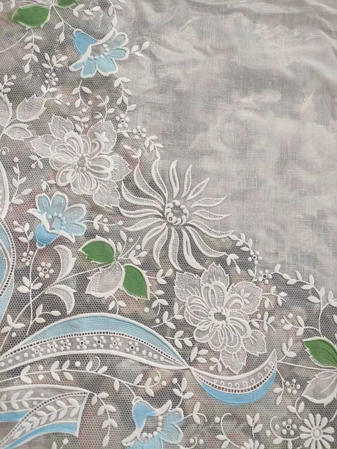 سفره 12 نفره|سفره، حوله، دستمال آشپزخانه|اهواز, ۲۰۰۰واحدی|دیوار