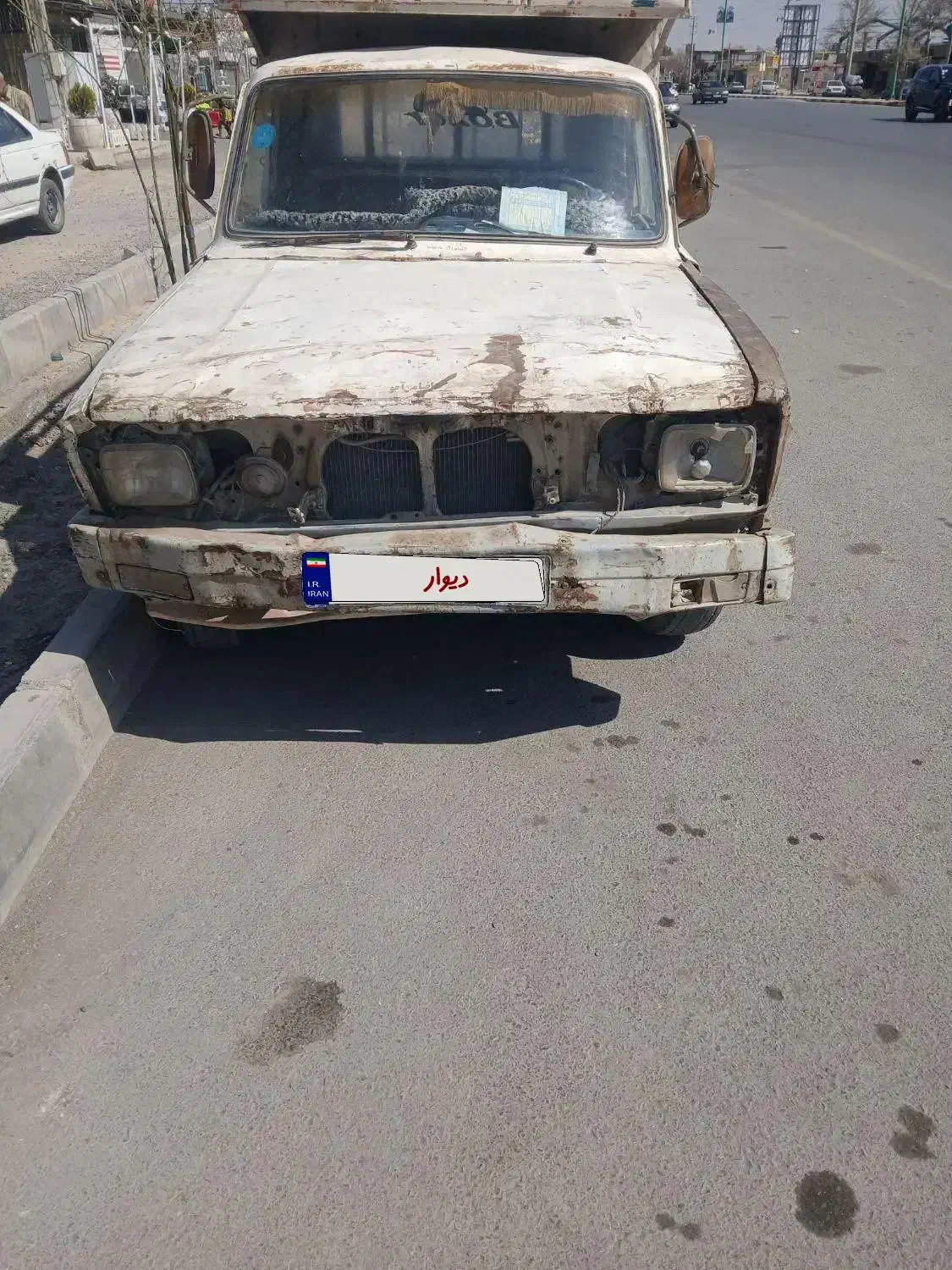 مزدا ۱۶۰۰|خودرو سواری و وانت|نجف‌آباد, کهریزسنگ|دیوار