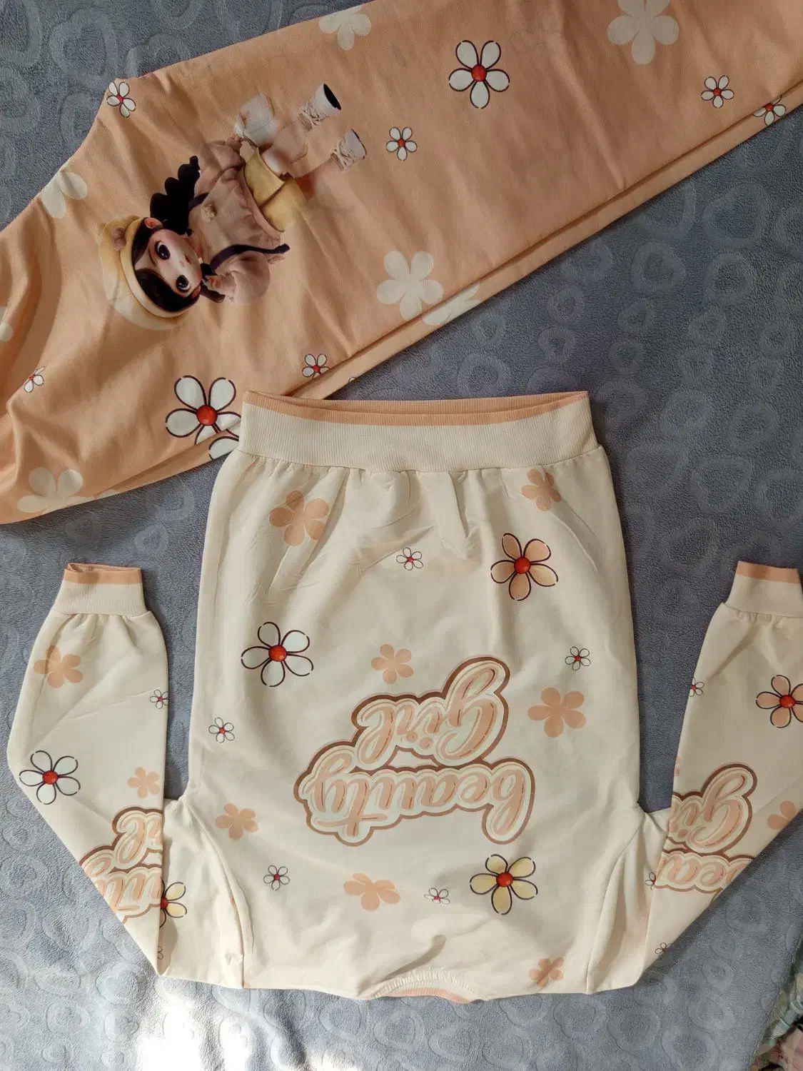 لباس|لباس|بجنورد, |دیوار