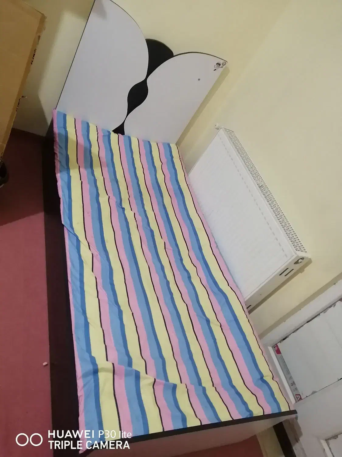 تخت خواب یک نفره نوجوان|تخت و سرویس خواب|سمنان, |دیوار