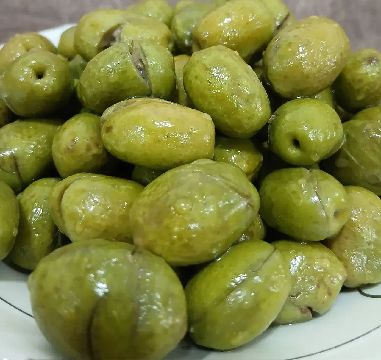 زیتون وروغن زیتون اصل|خوردنی و آشامیدنی|رشت, جهاد|دیوار