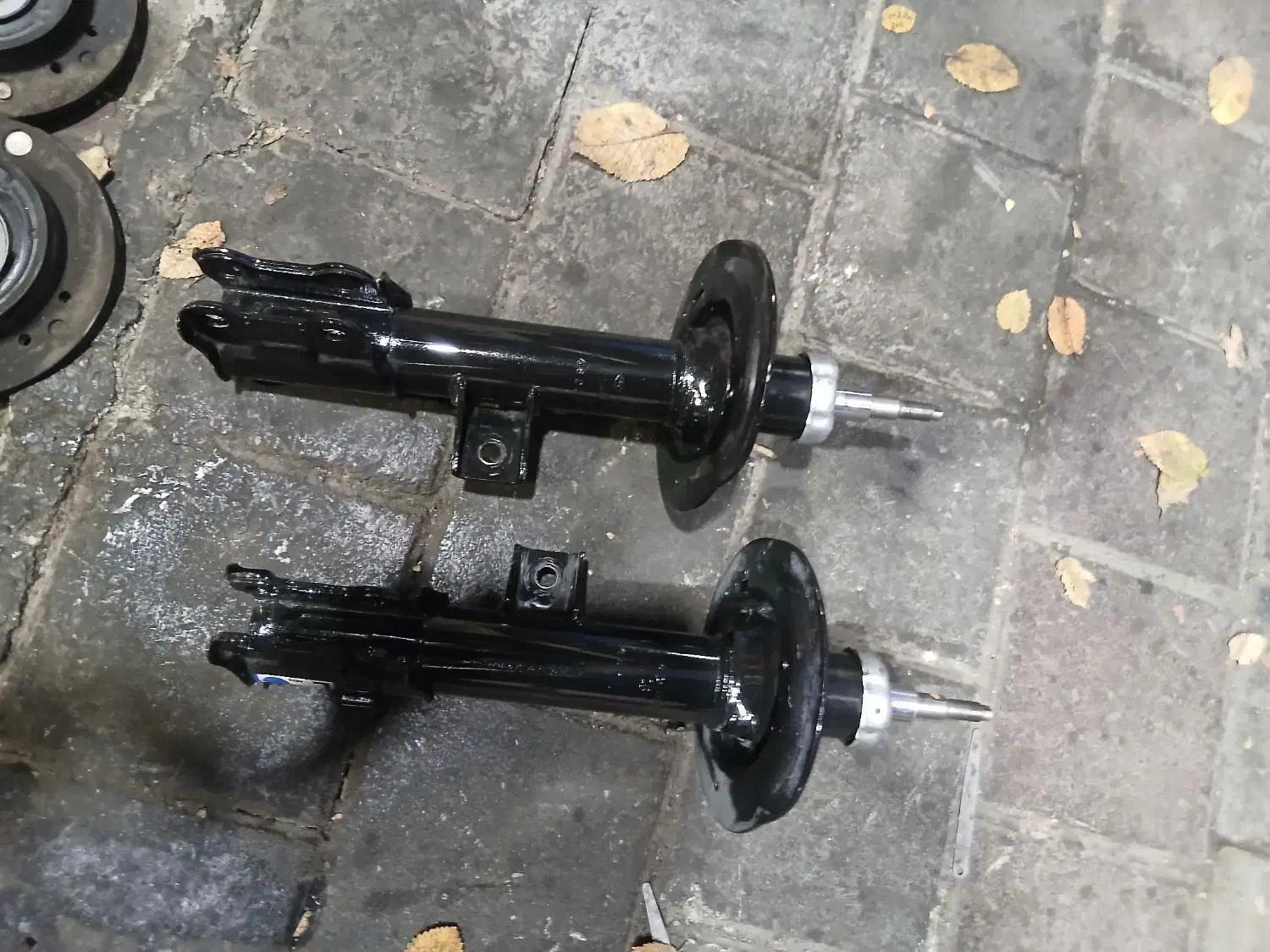 کمک جلو توسان در حد نو|قطعات یدکی و لوازم جانبی|ری, ولی آباد|دیوار