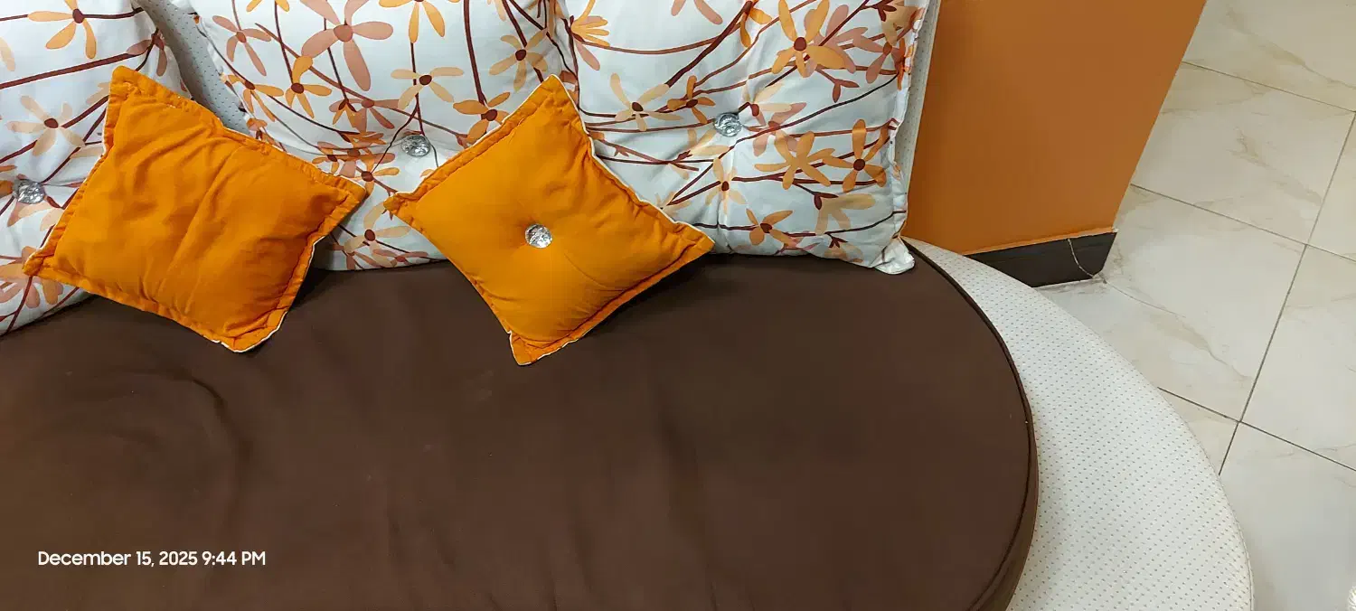 مبل ۶ نفره به همراه میز جلو مبل|مبلمان خانگی و میز عسلی|فردیس, فردیس|دیوار