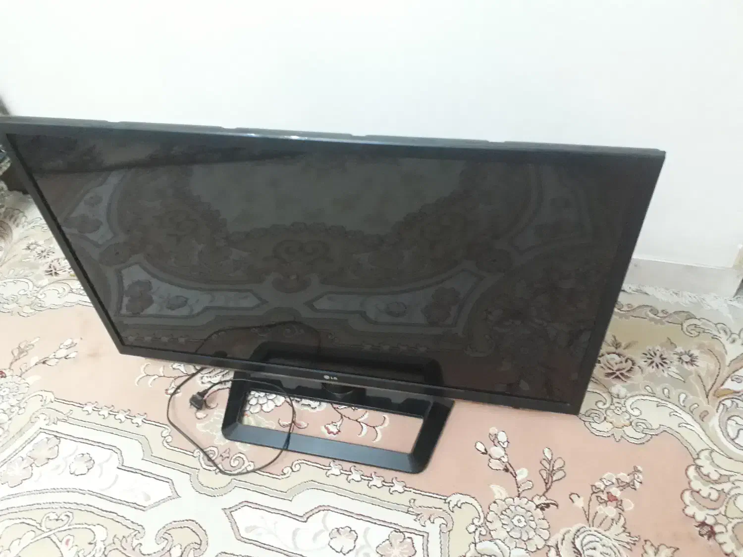 تلویزیون ال جی ۴۳ اینچ سه بعدی کاملا سالم|تلویزیون و پروژکتور|ری, حمزهآباد|دیوار