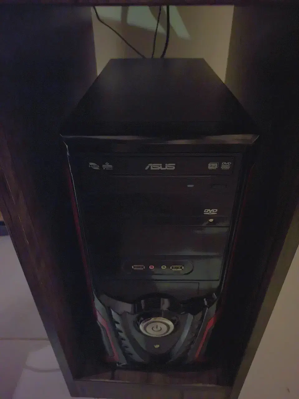 کامپیوتر asus خانگی|رایانه رومیزی|فولادشهر, B4|دیوار