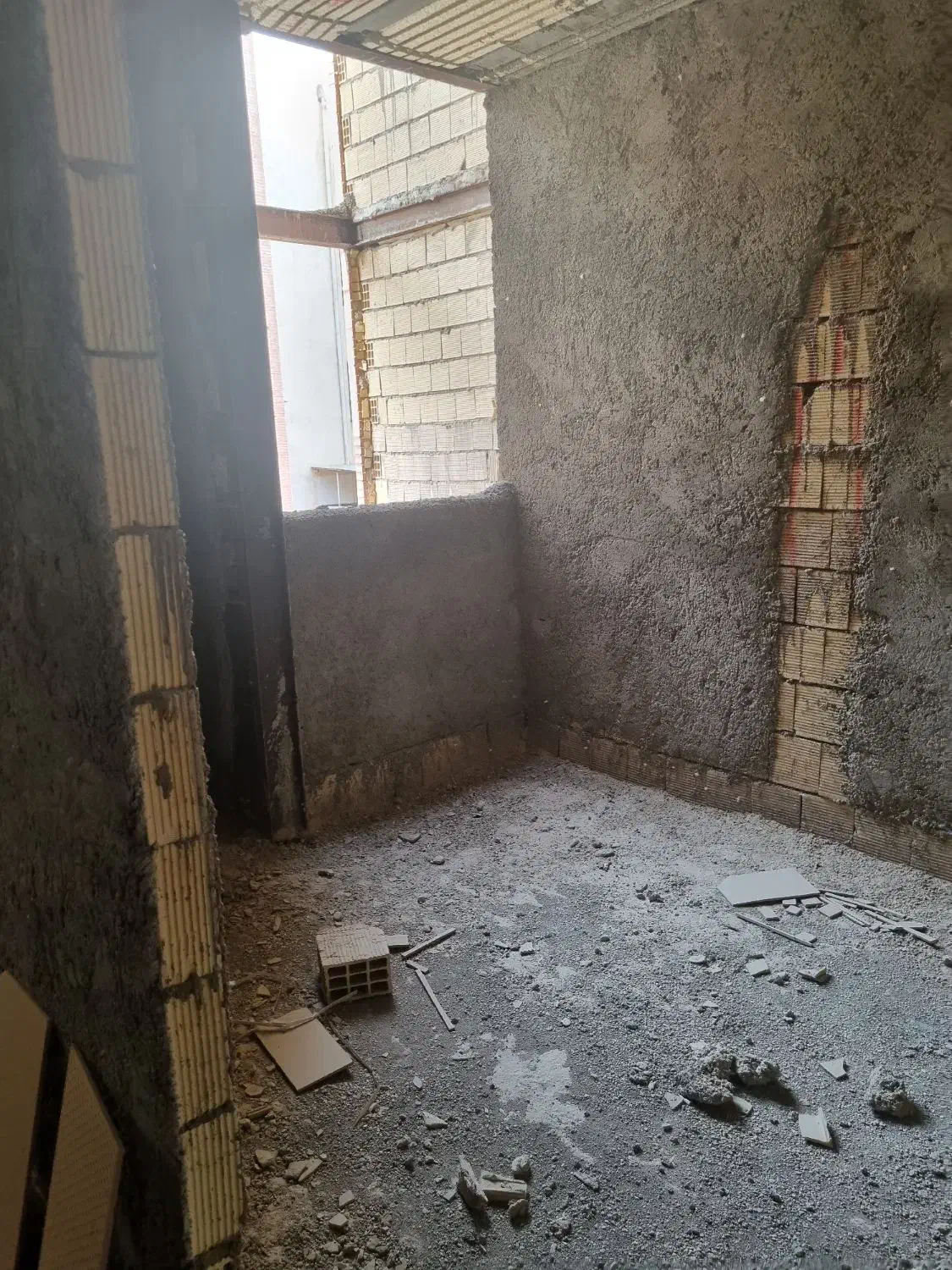 آپارتمان نیمه کار ۹۵ متری مسکن مهر بلوارکشاورز|فروش آپارتمان|شوشتر, |دیوار