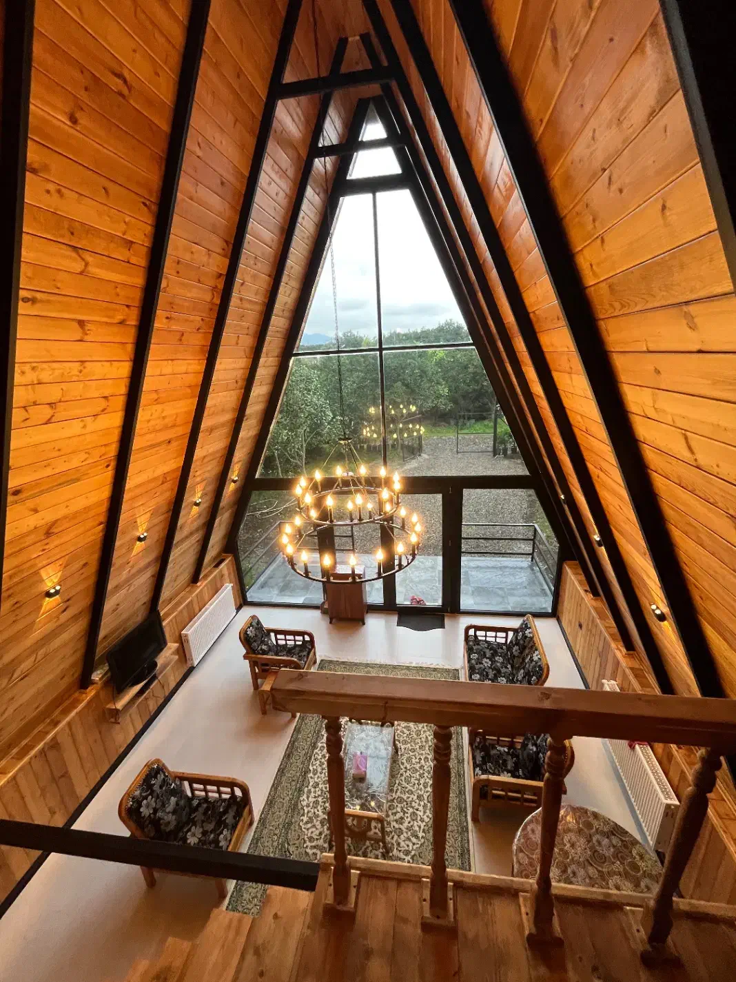 اجاره کلبه سوییسی|اجارهٔ کوتاه‌مدت ویلا و باغ|چابکسر, |دیوار