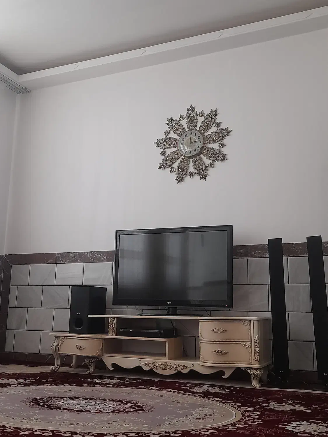 سینما خانواده الجی ومیز تلویزیون و آینه شمعدان|سیستم صوتی خانگی|کنگاور, |دیوار