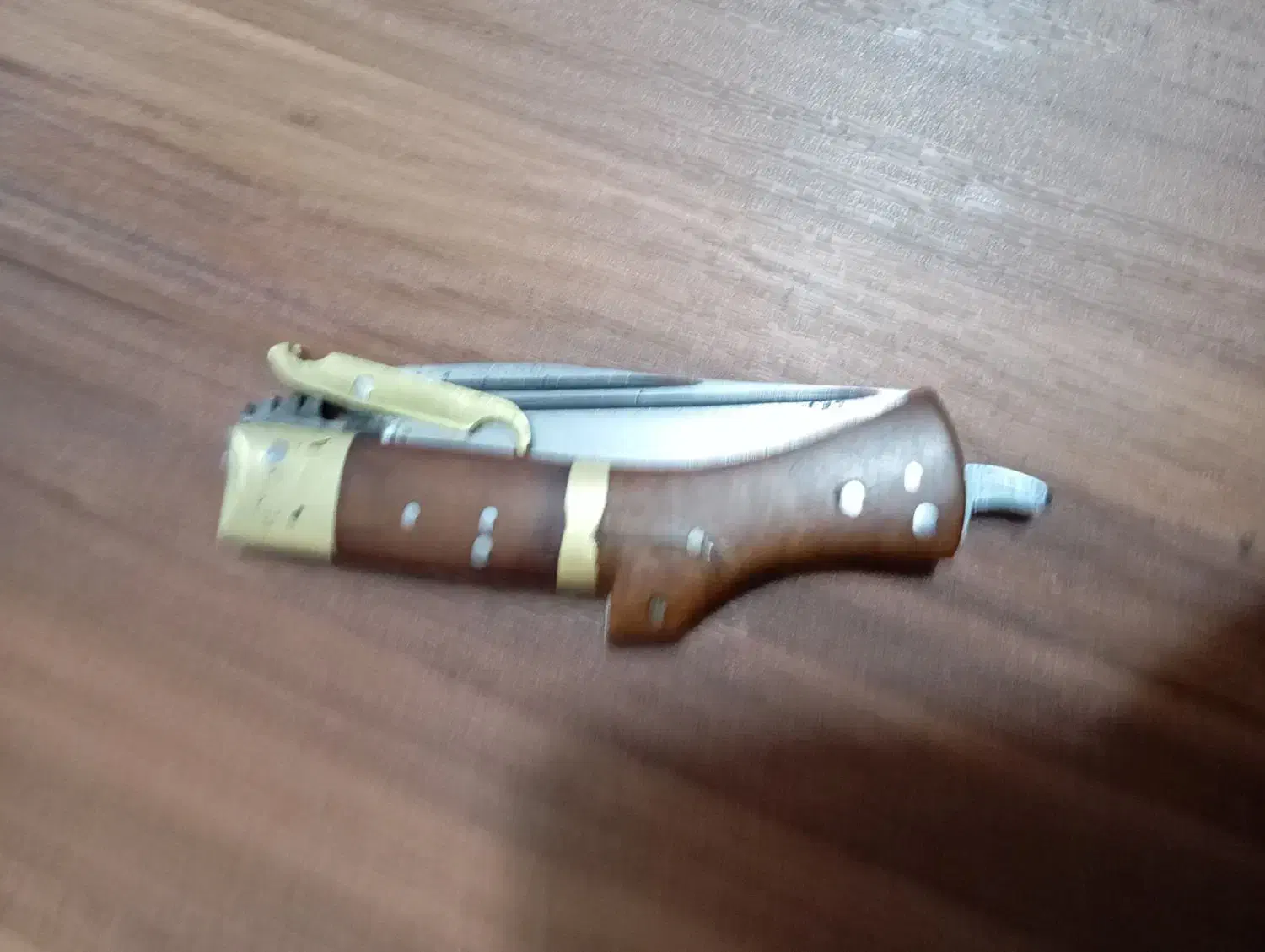 چاقو|کلکسیون اشیاء عتیقه|سنندج, |دیوار