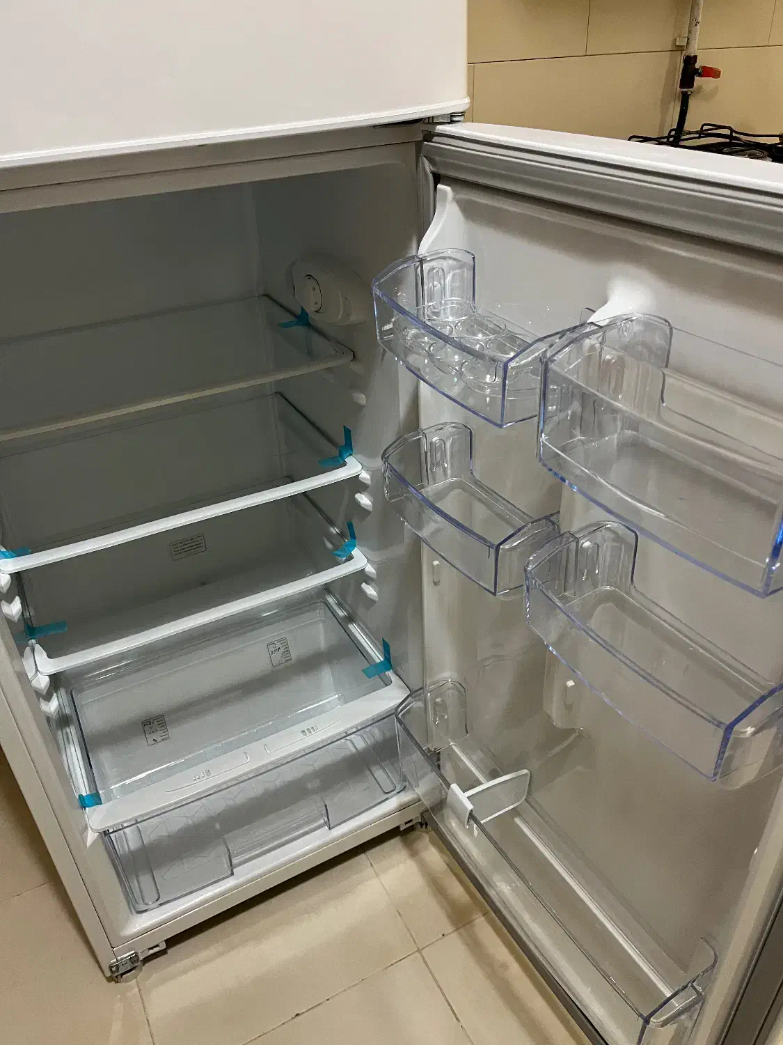 یخچال فریزر امرسان ۱۴ فوتی فقط و فقط ۱۴۸۰۰|یخچال و فریزر|شهرکرد, |دیوار