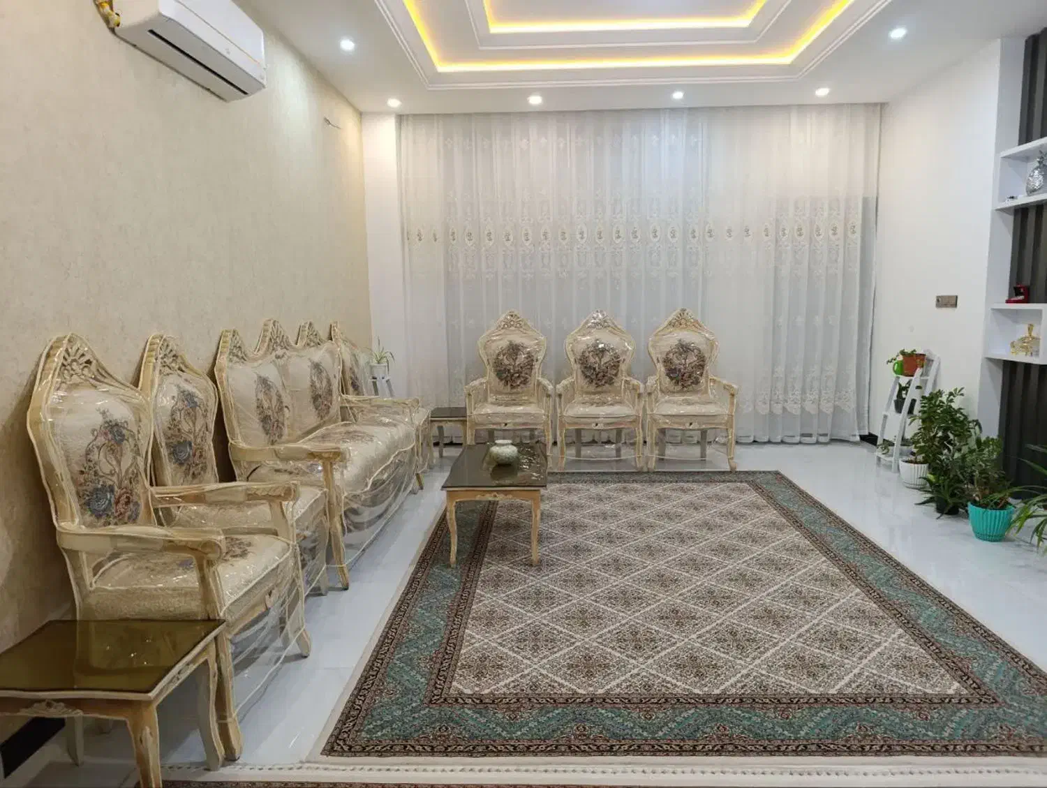 مبلمان سلطنتی|مبلمان خانگی و میز عسلی|شاهرود, |دیوار