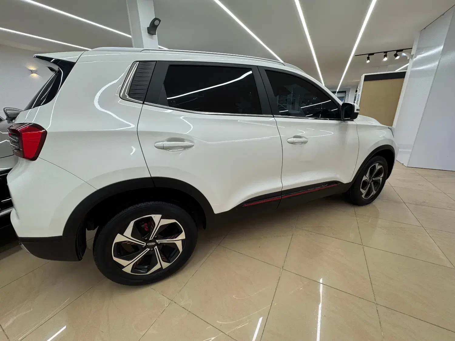 فروش x55 pro مدل 1401 بی رنگ|خودرو سواری و وانت|همدان, |دیوار