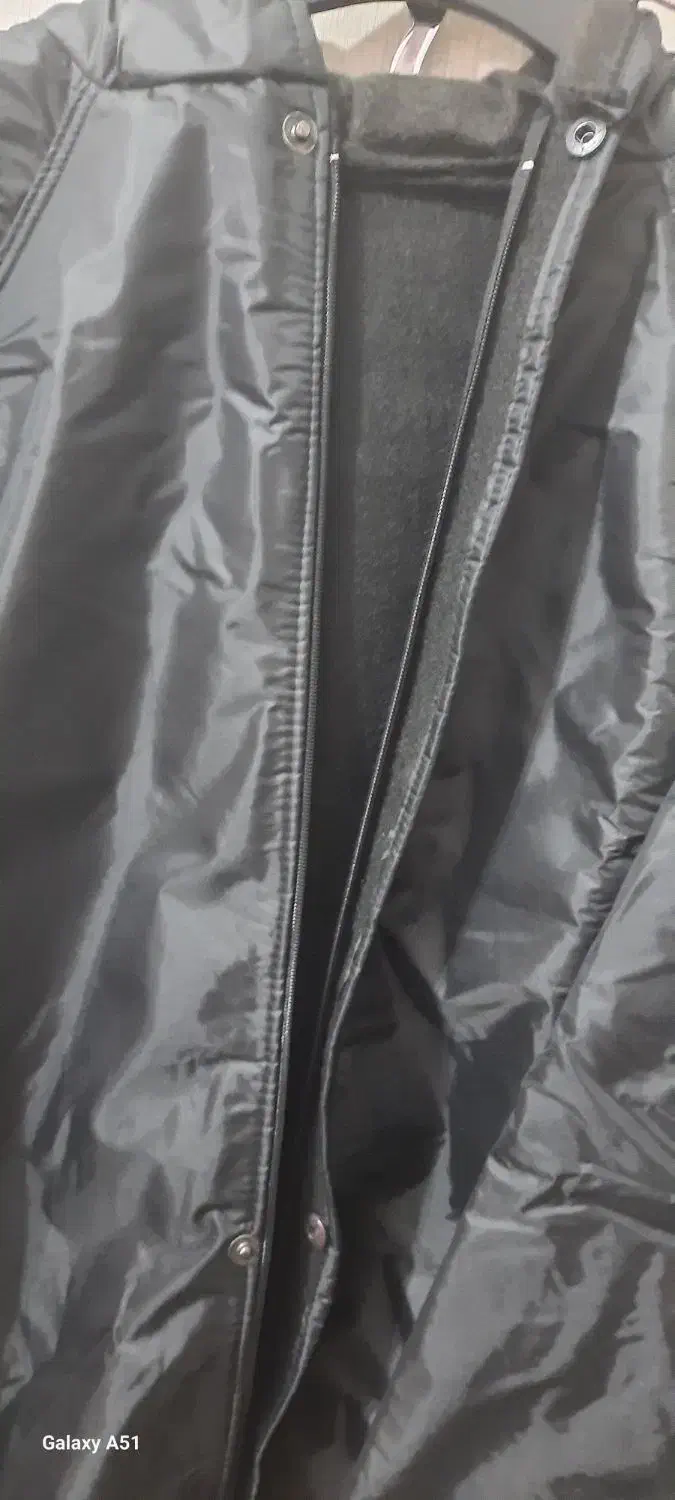 بارونی|لباس|رباط‌کریم, الارد|دیوار