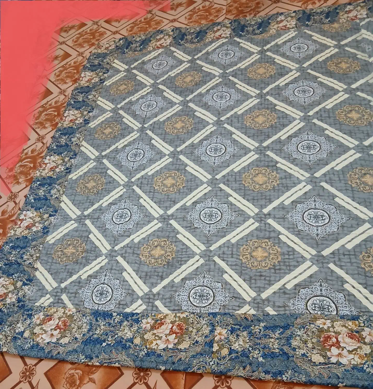 لحاف کرسی نو و دست نخورده|رختخواب، بالش، پتو|ابهر, |دیوار