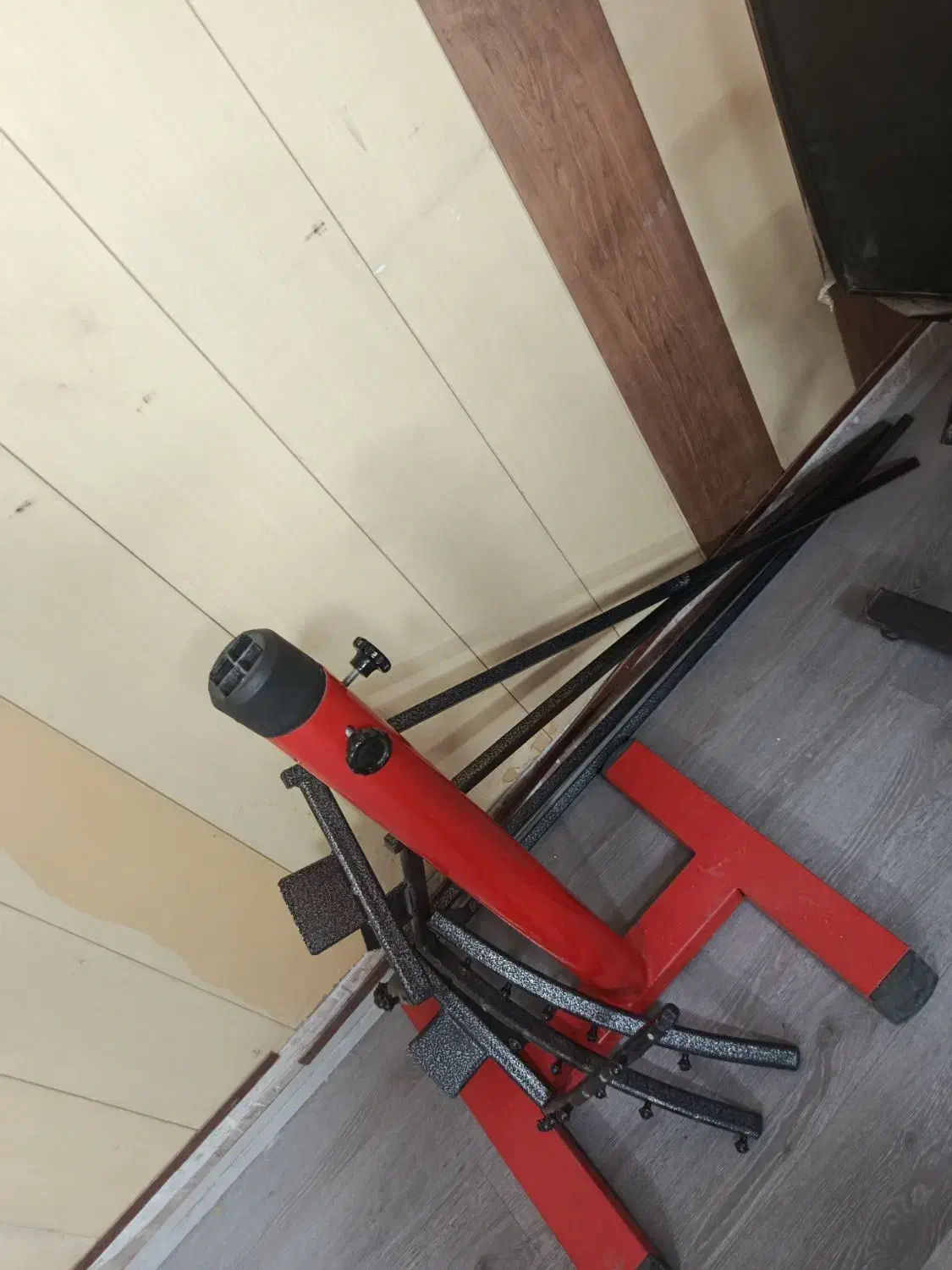 آویز لباس|مبلمان خانگی و میز عسلی|کرمان, |دیوار