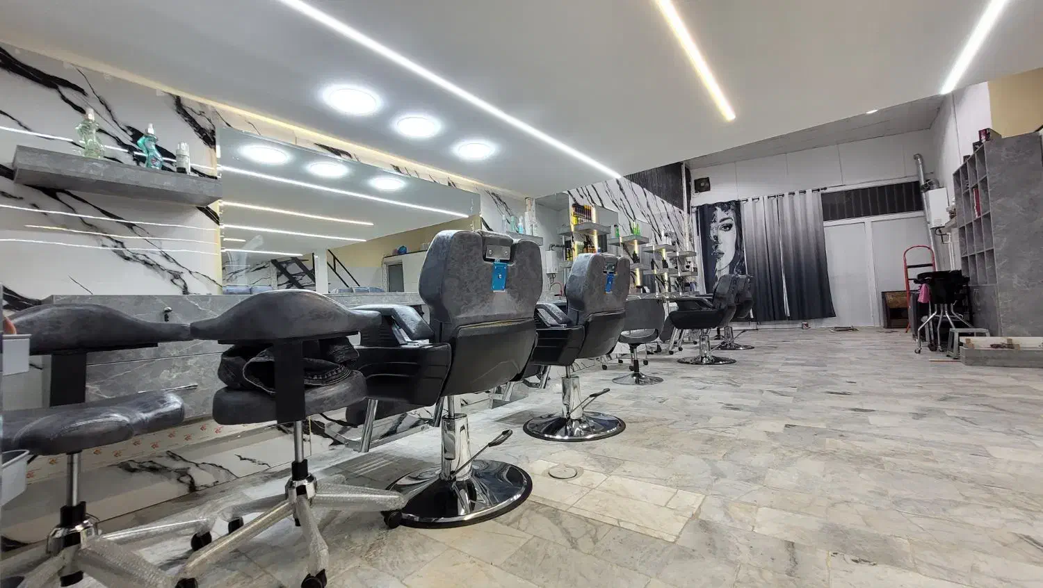 واگذاری سالن زیبایی مهوا با امکانات کامل|آرایشگاه و سالن‌های زیبایی|هشتگرد, شهرک وحدت|دیوار