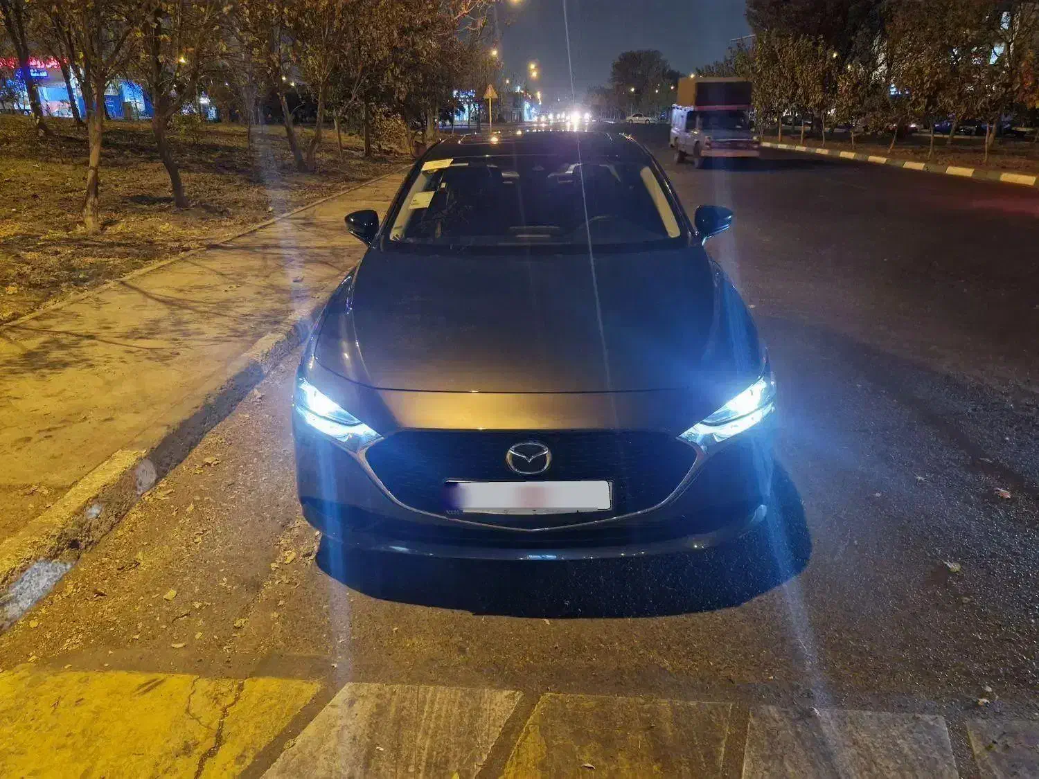 مزدا ۳ وارداتی پرمیوم خاکستری مارون ۲۰۲۵|خودرو سواری و وانت|تهران, میدان میوه و ترهبار مرکزی|دیوار