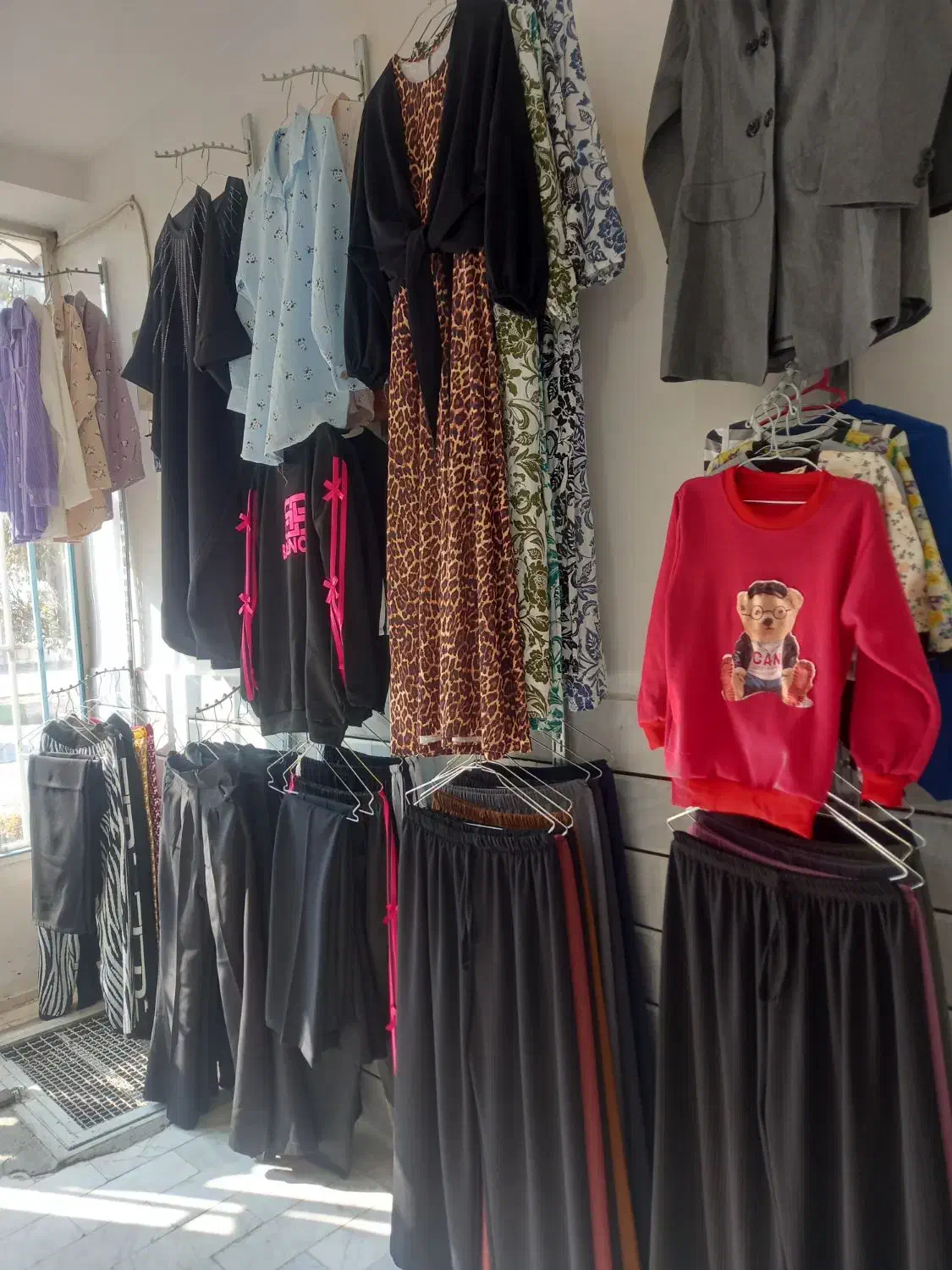 لباس های خونگی وبیرونی|لباس|الیگودرز, |دیوار