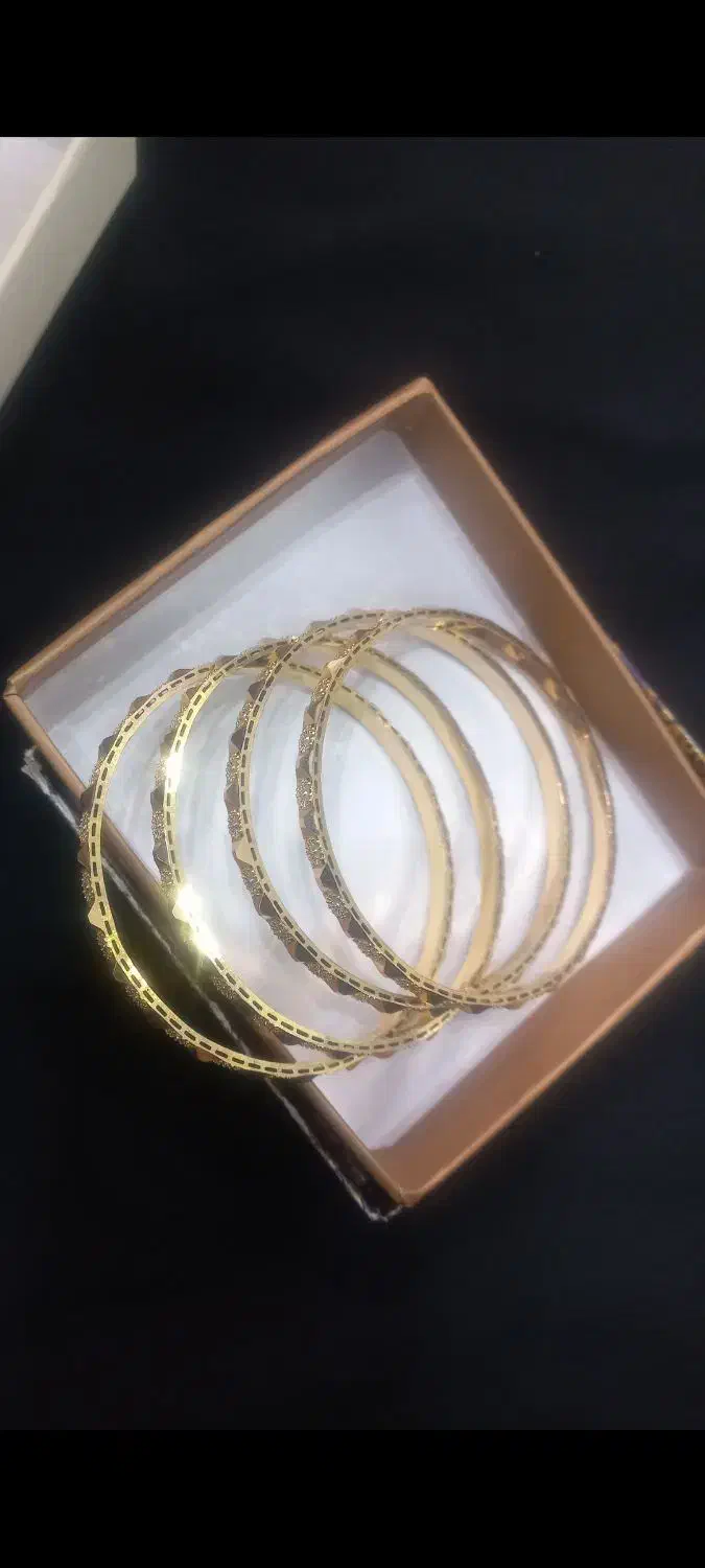 النگو و پلاک و زنجیر|جواهرات|ایلام, |دیوار